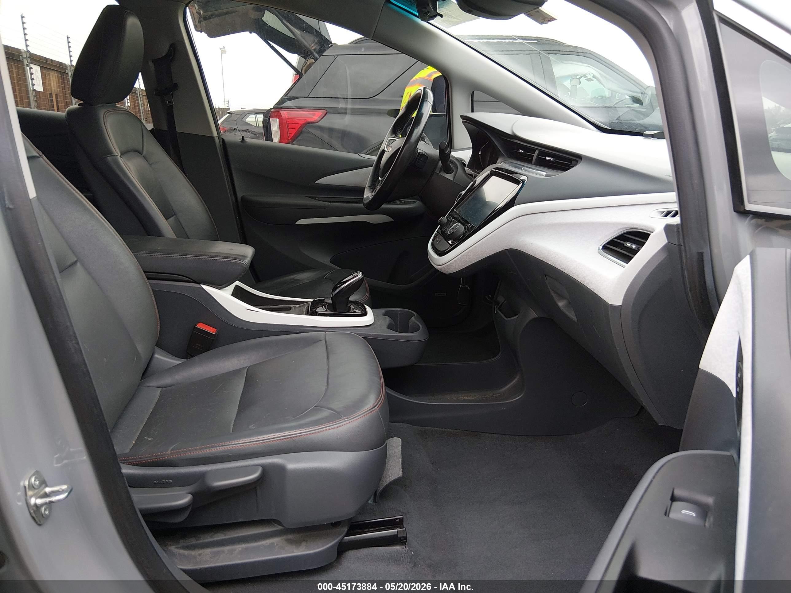 CHEVROLET BOLT image 5