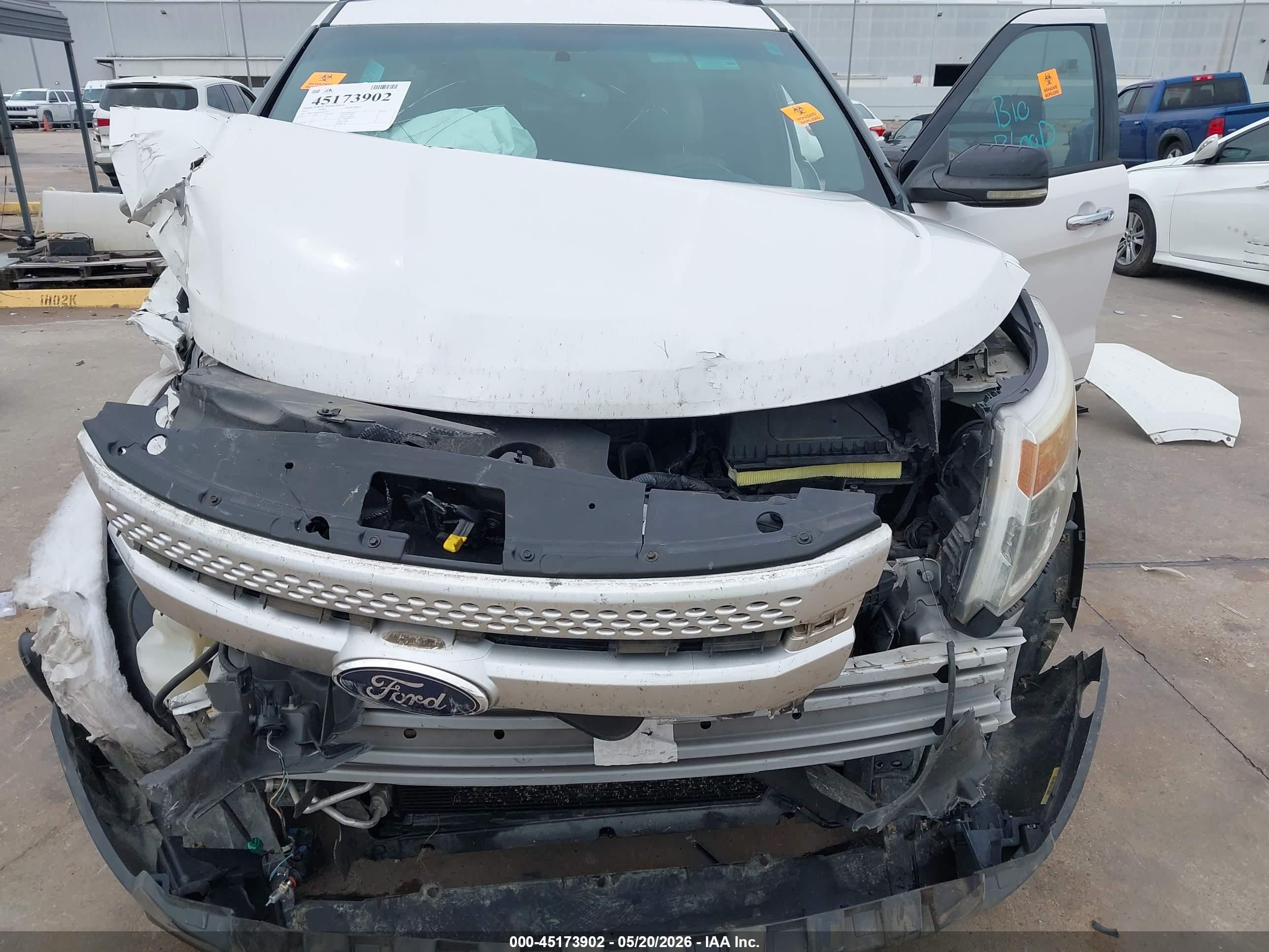 FORD EXPLORER image 6