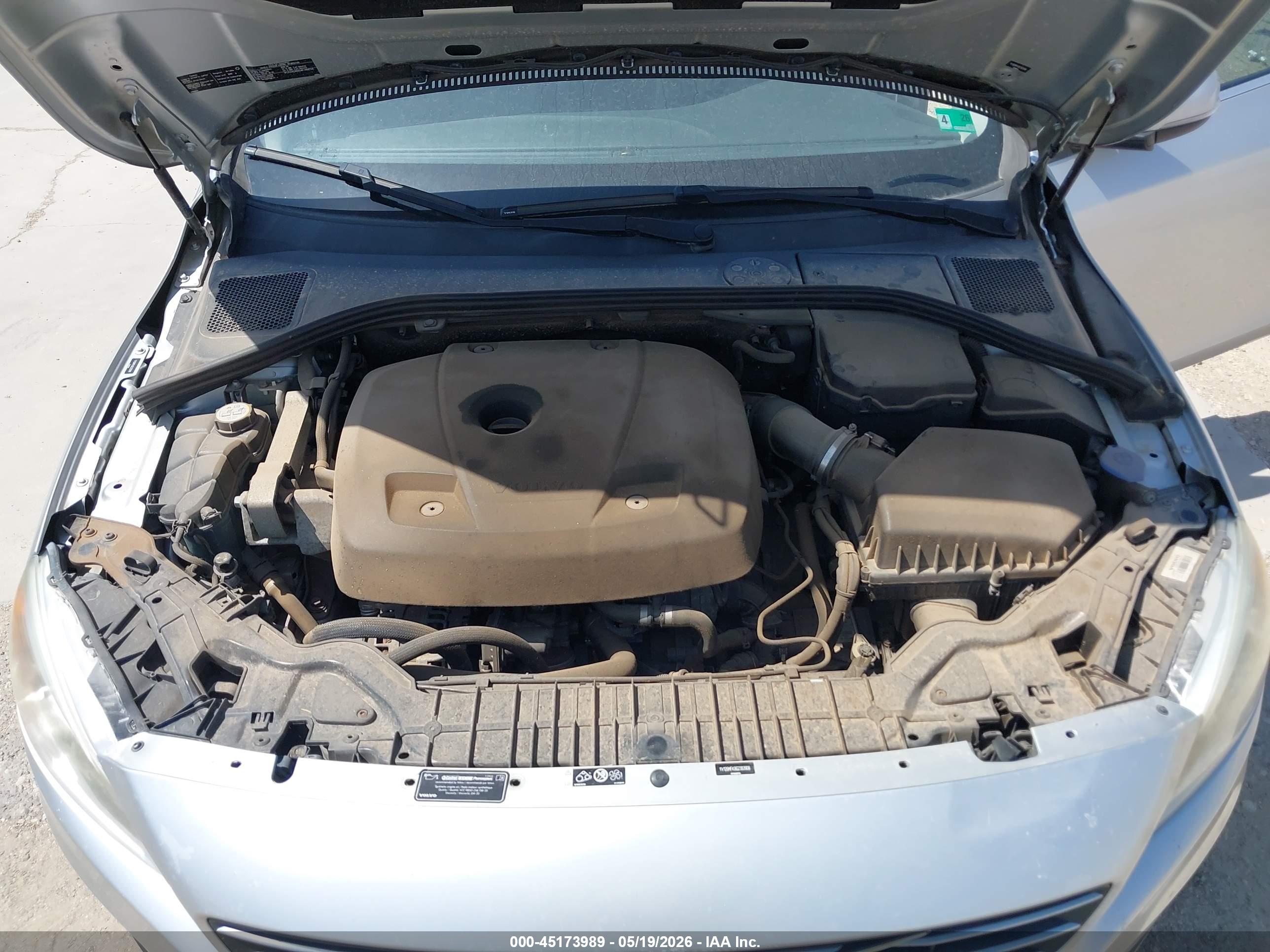 VOLVO S60 image 10