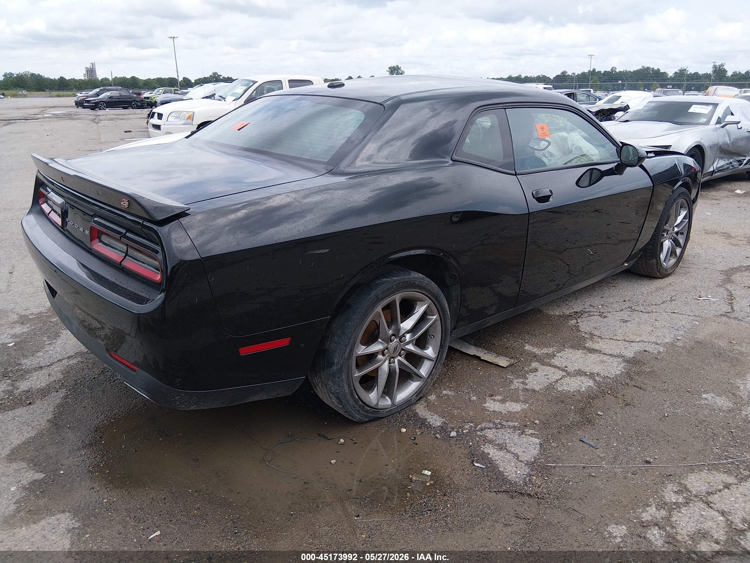 DODGE CHALLENGER image 4