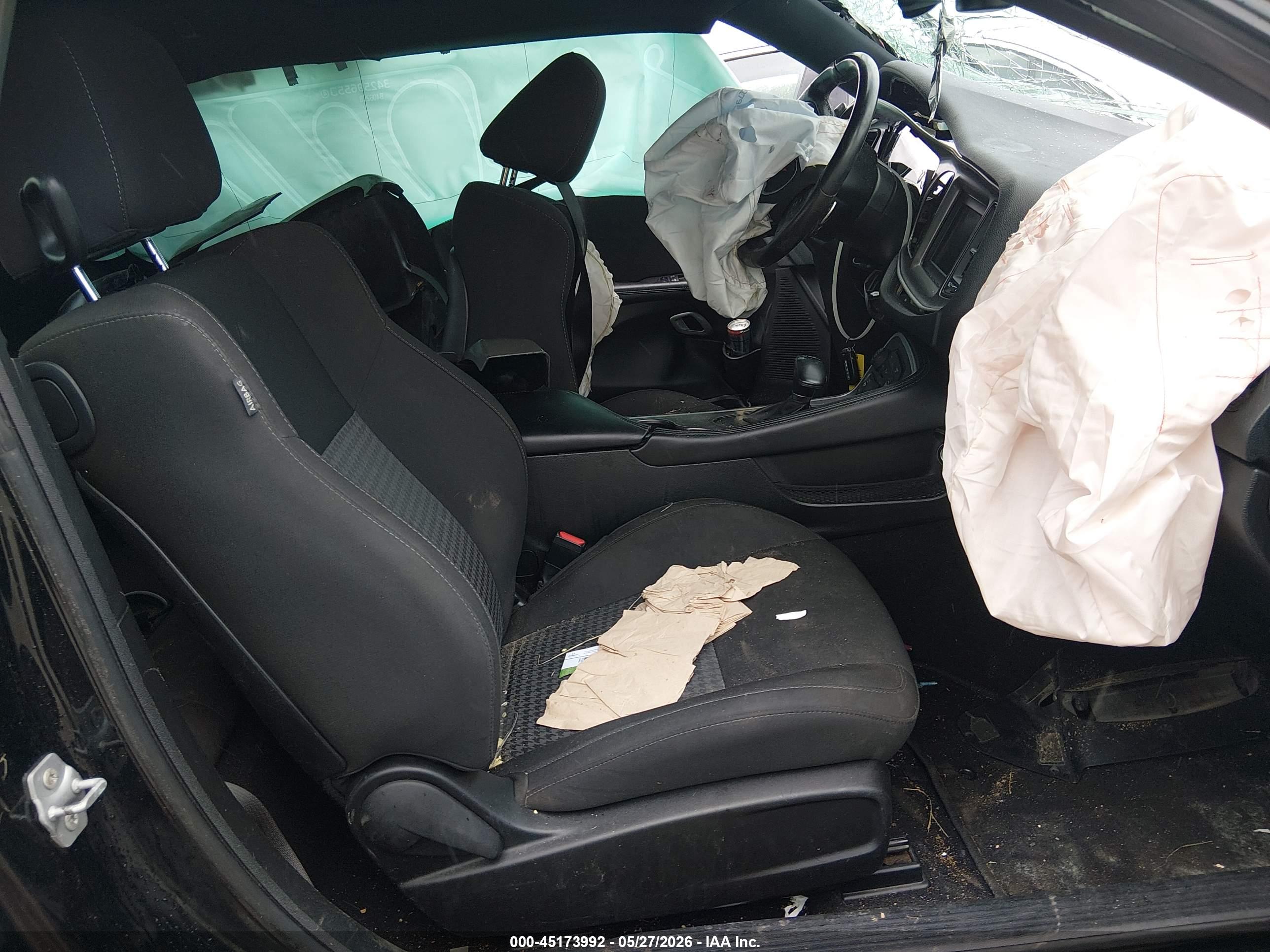 DODGE CHALLENGER image 5