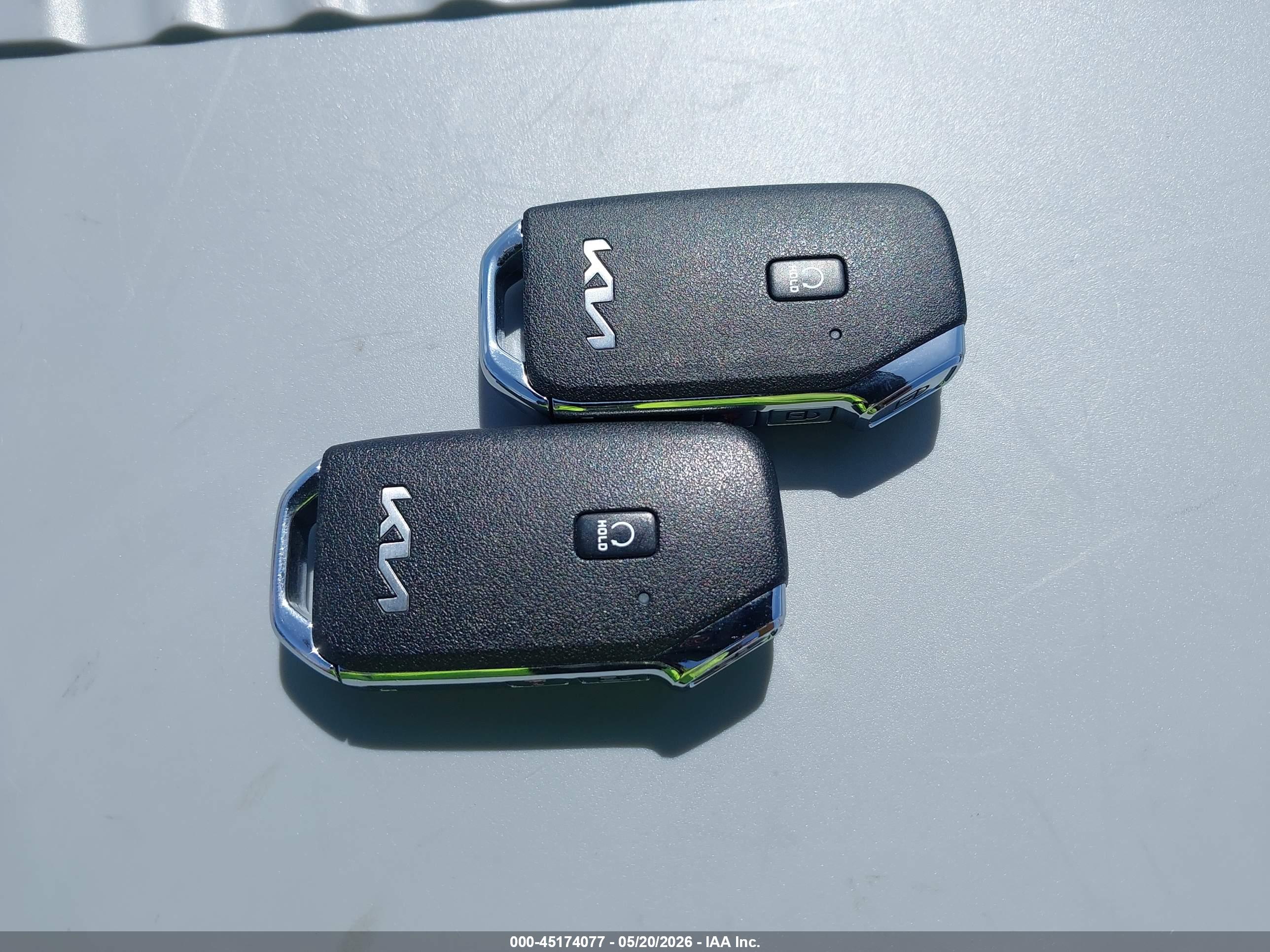 KIA SPORTAGE image 11