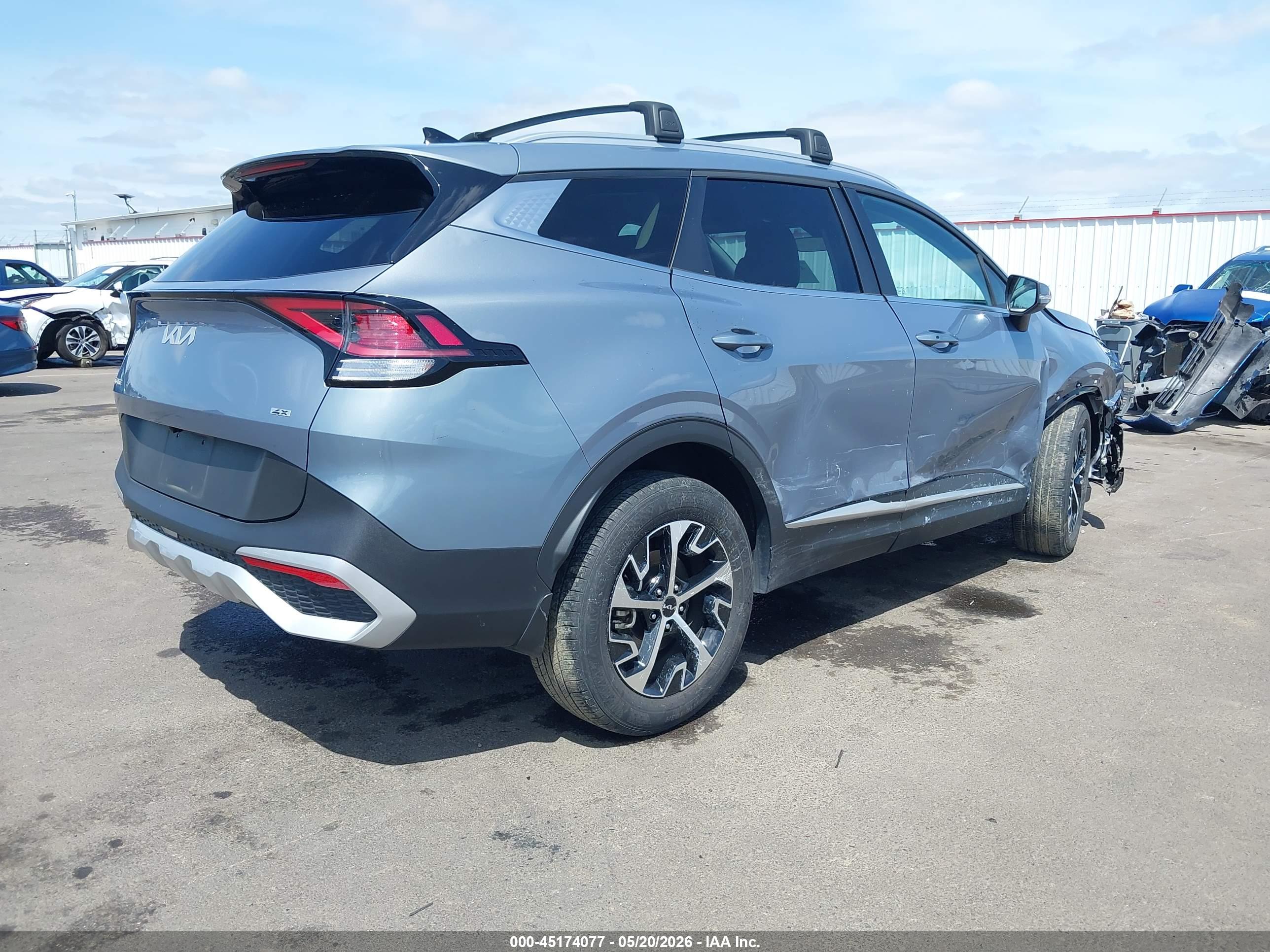KIA SPORTAGE image 4