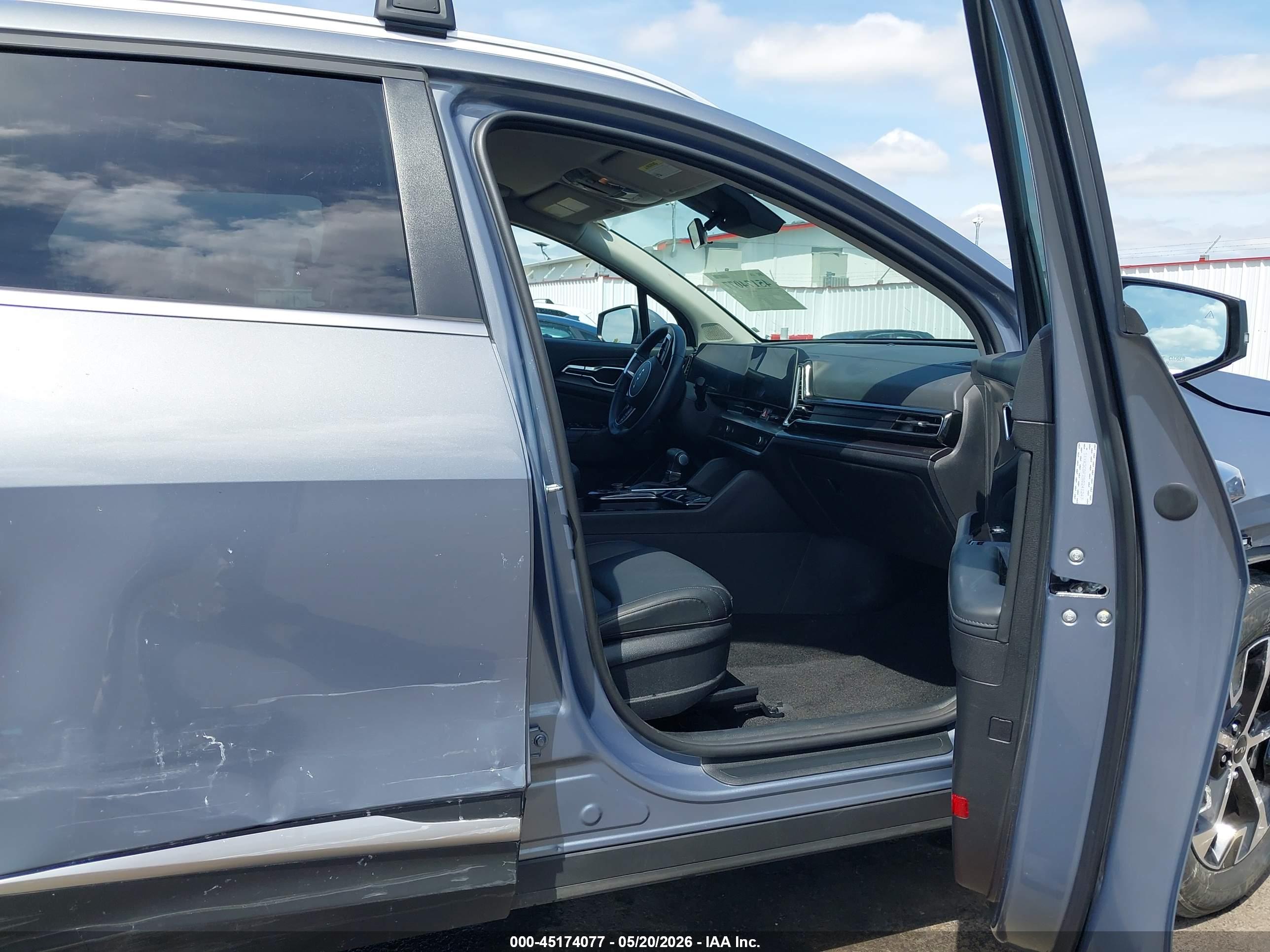 KIA SPORTAGE image 5