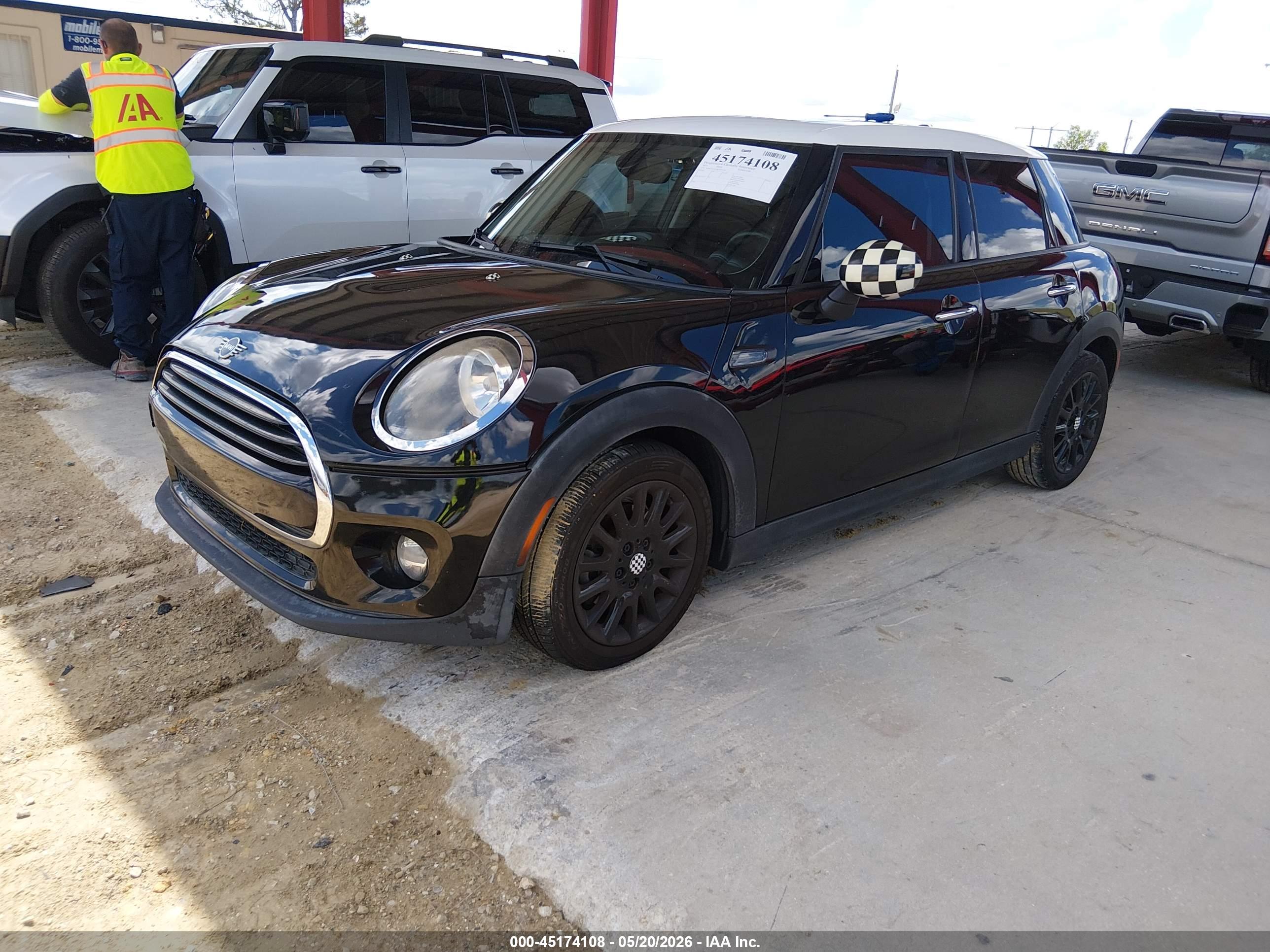 MINI HARDTOP image 2