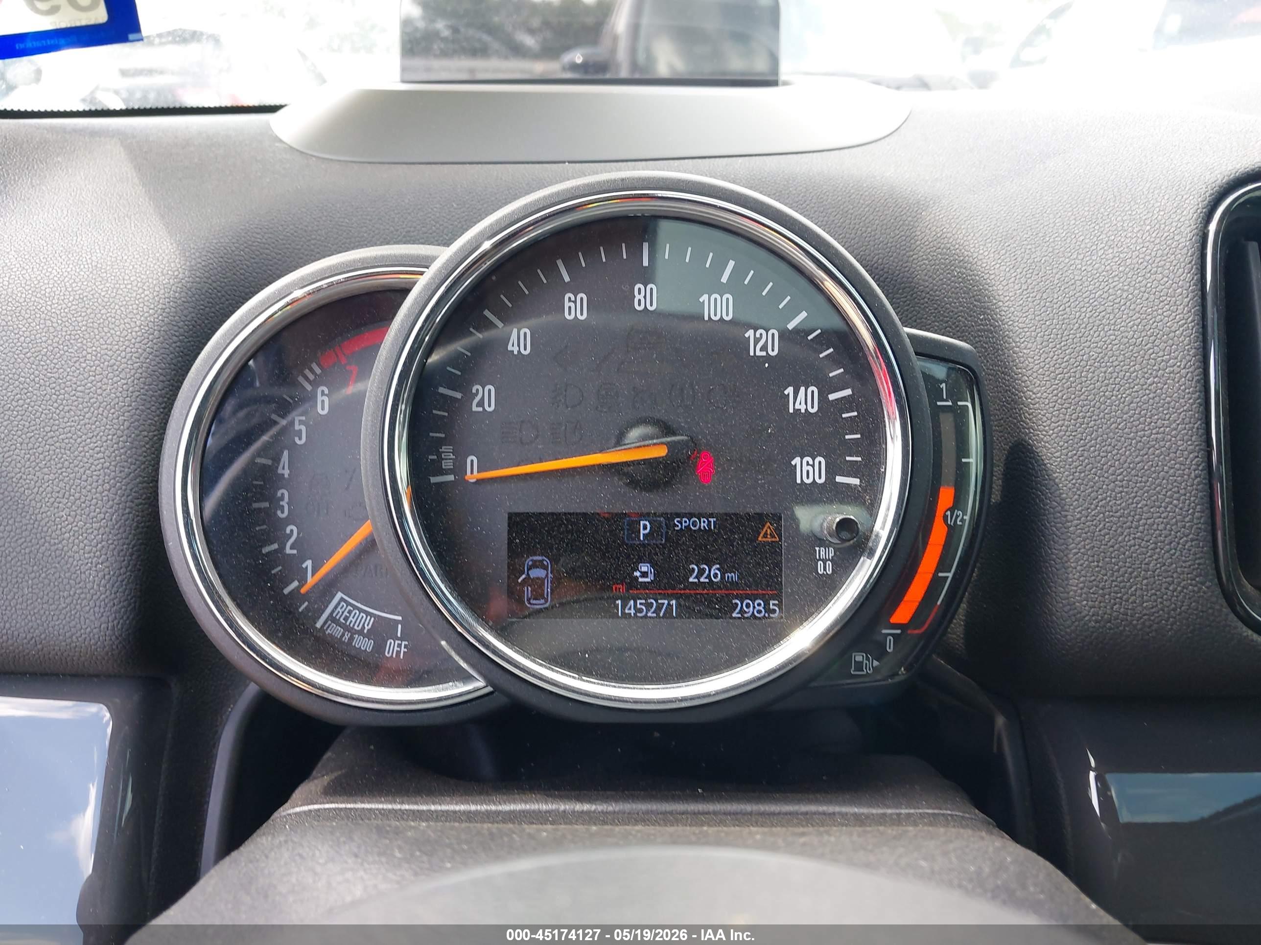 MINI COUNTRYMAN image 7