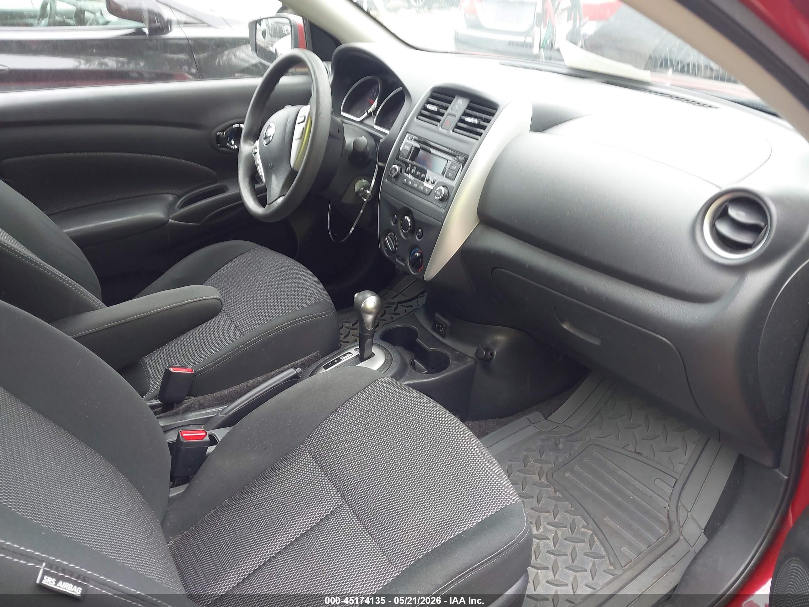 NISSAN VERSA image 5