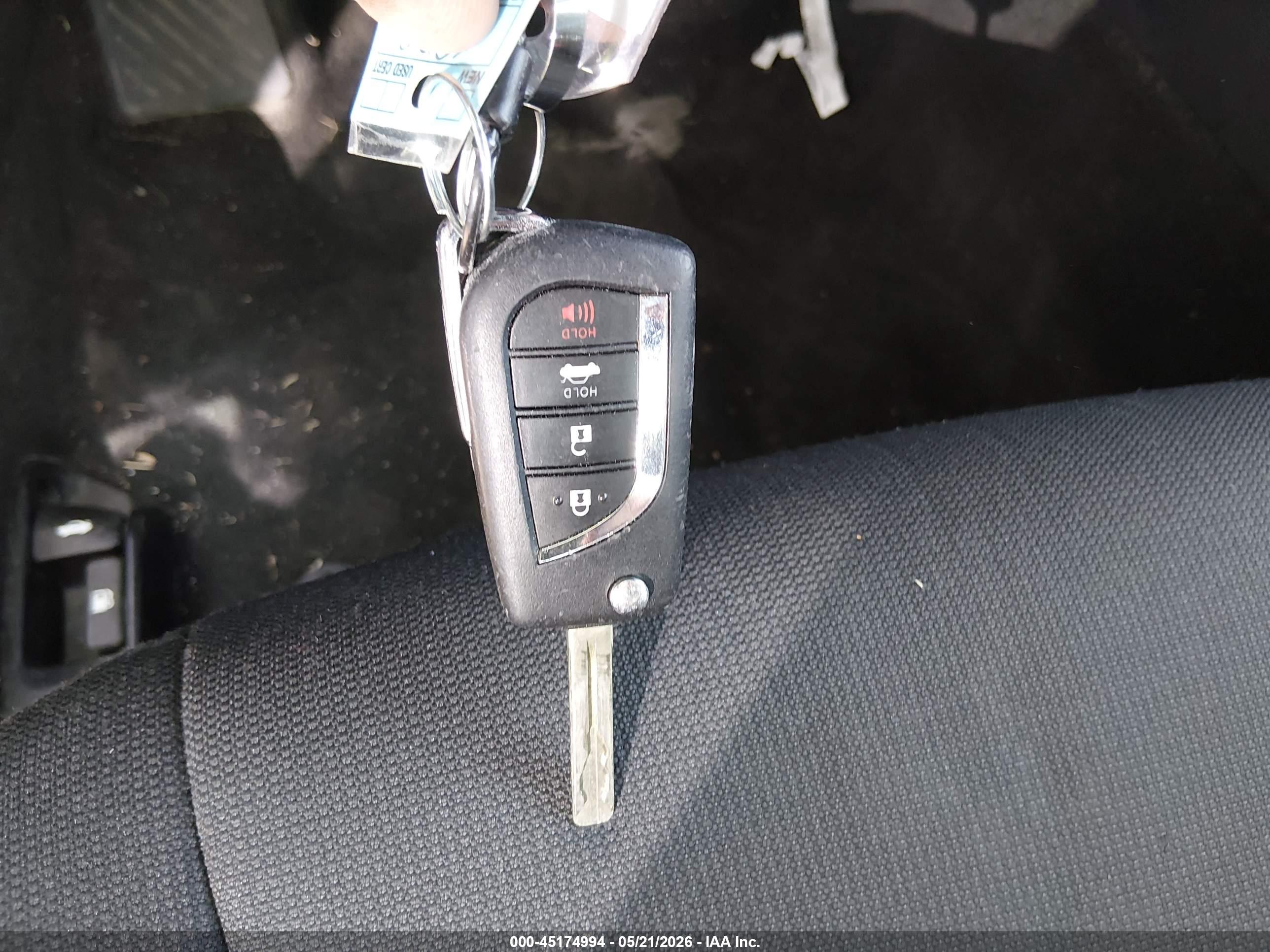 TOYOTA COROLLA image 11