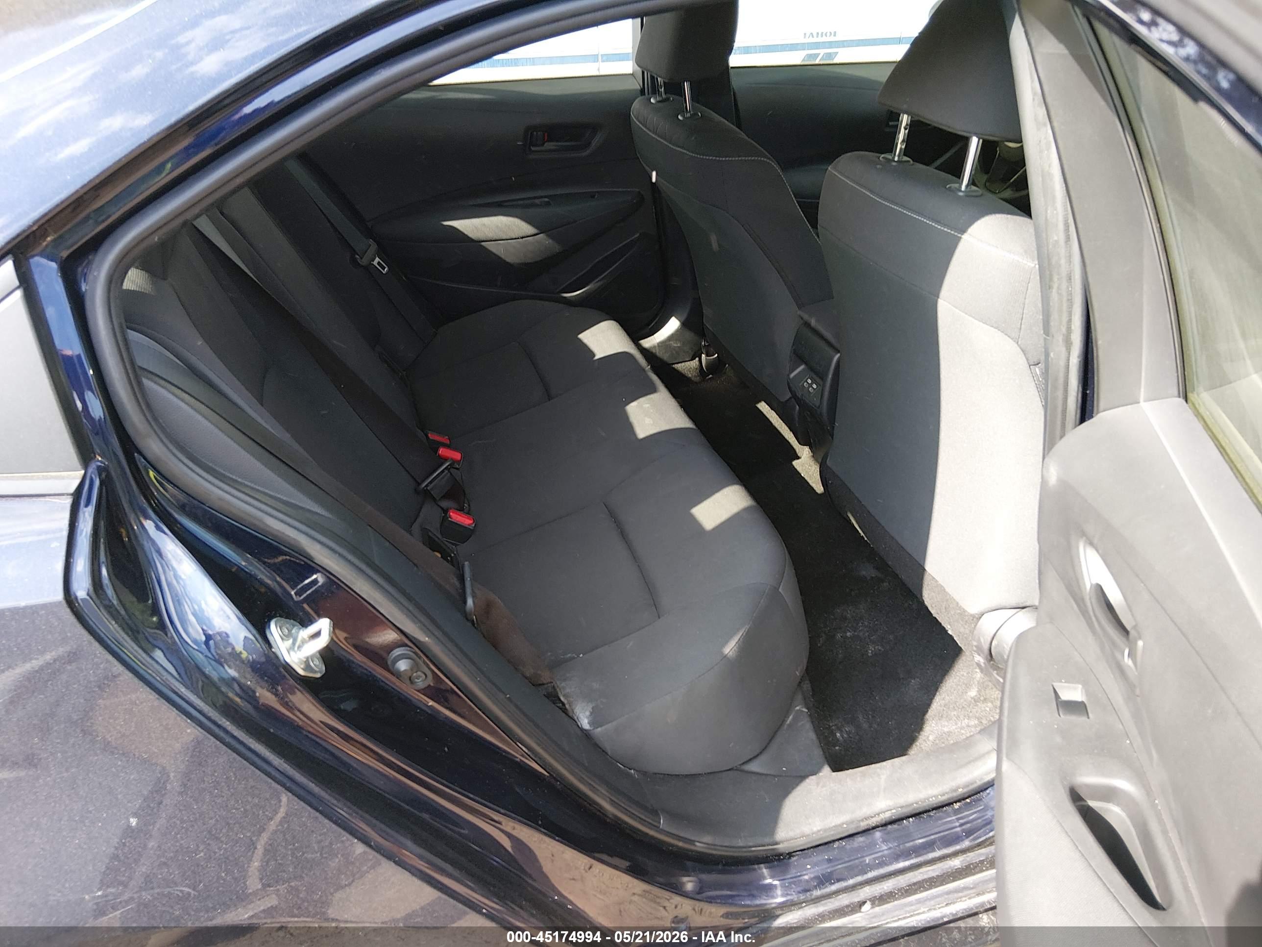 TOYOTA COROLLA image 8