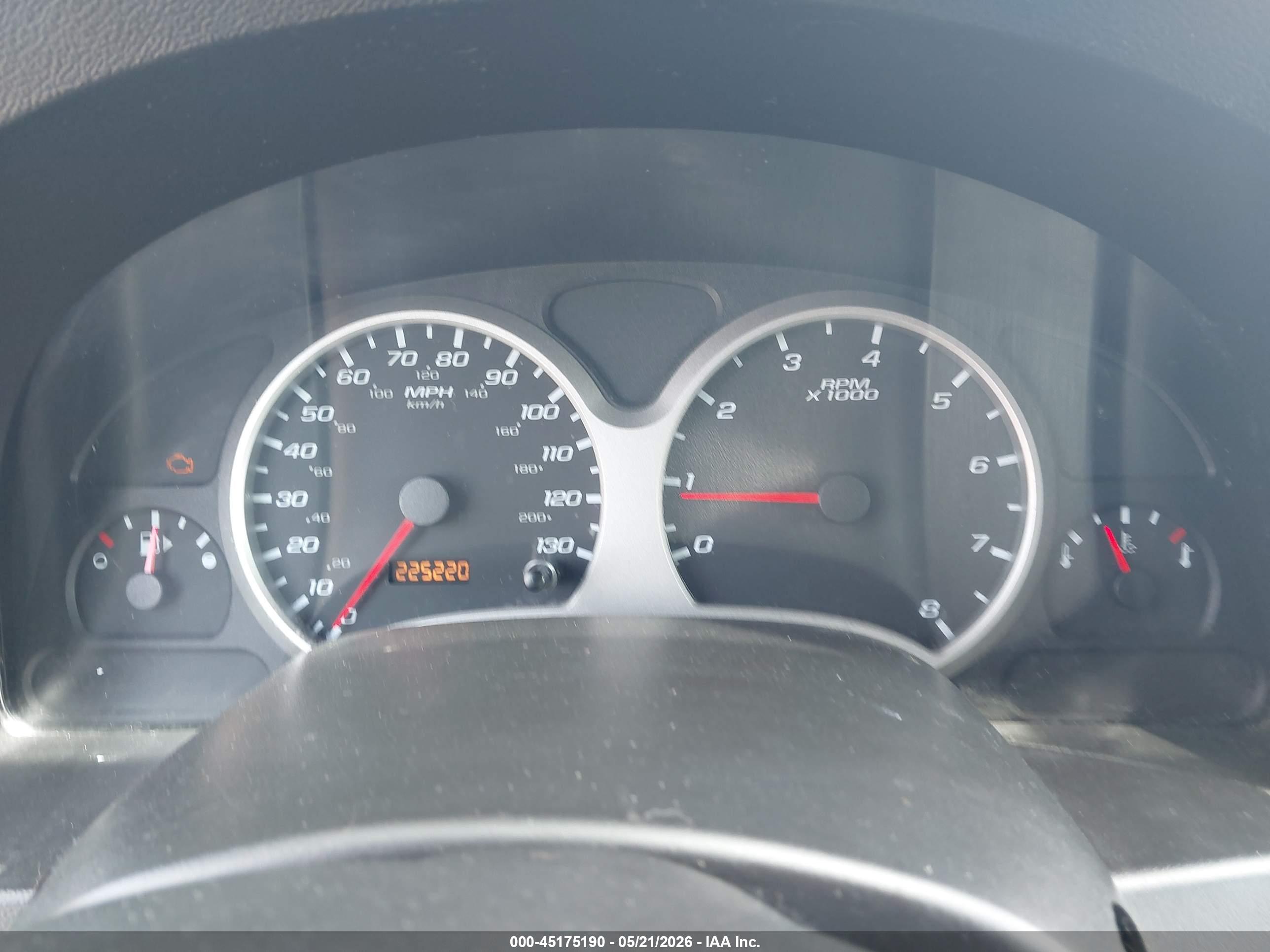 CHEVROLET EQUINOX image 7