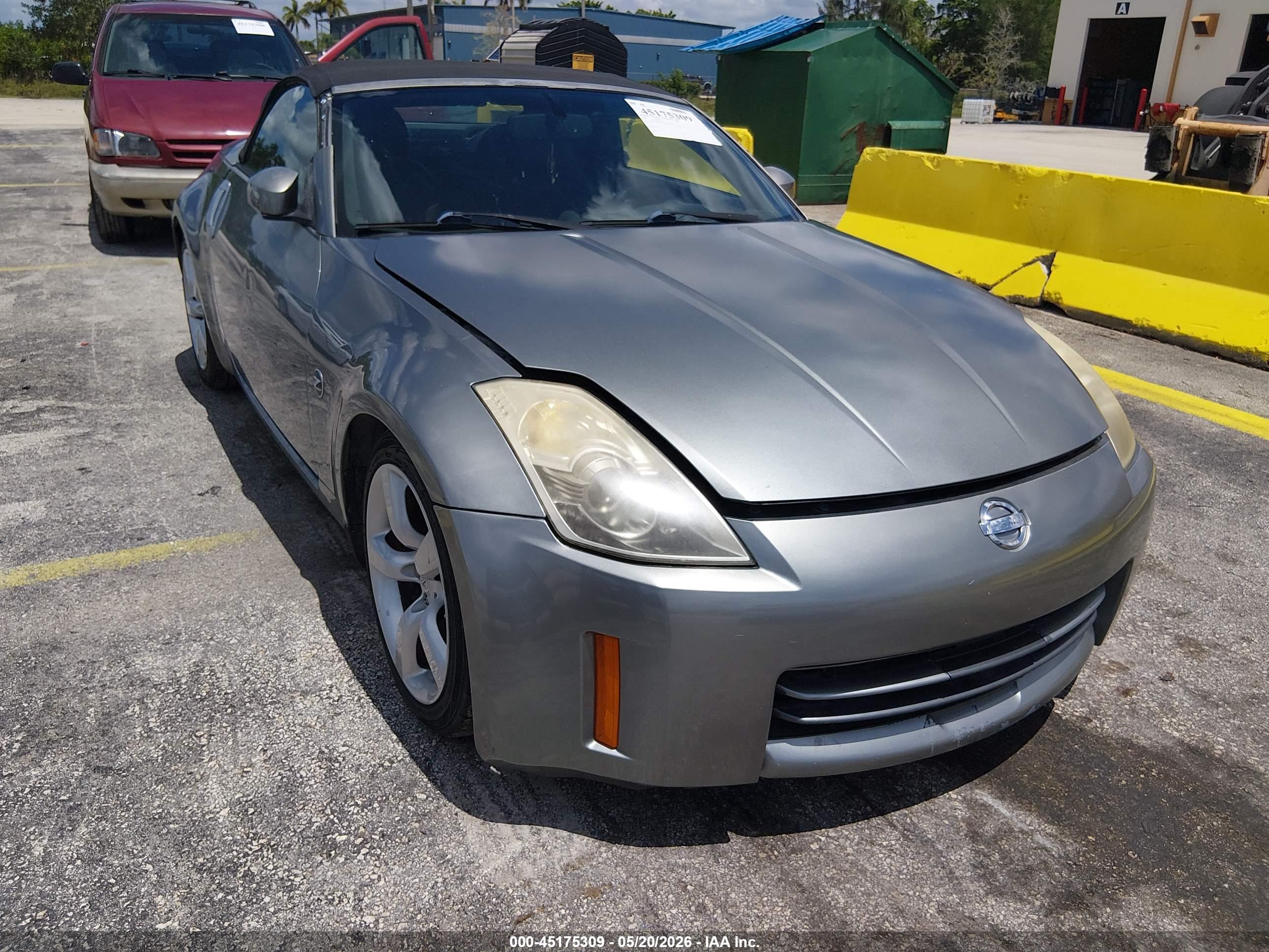 NISSAN 350Z image 6