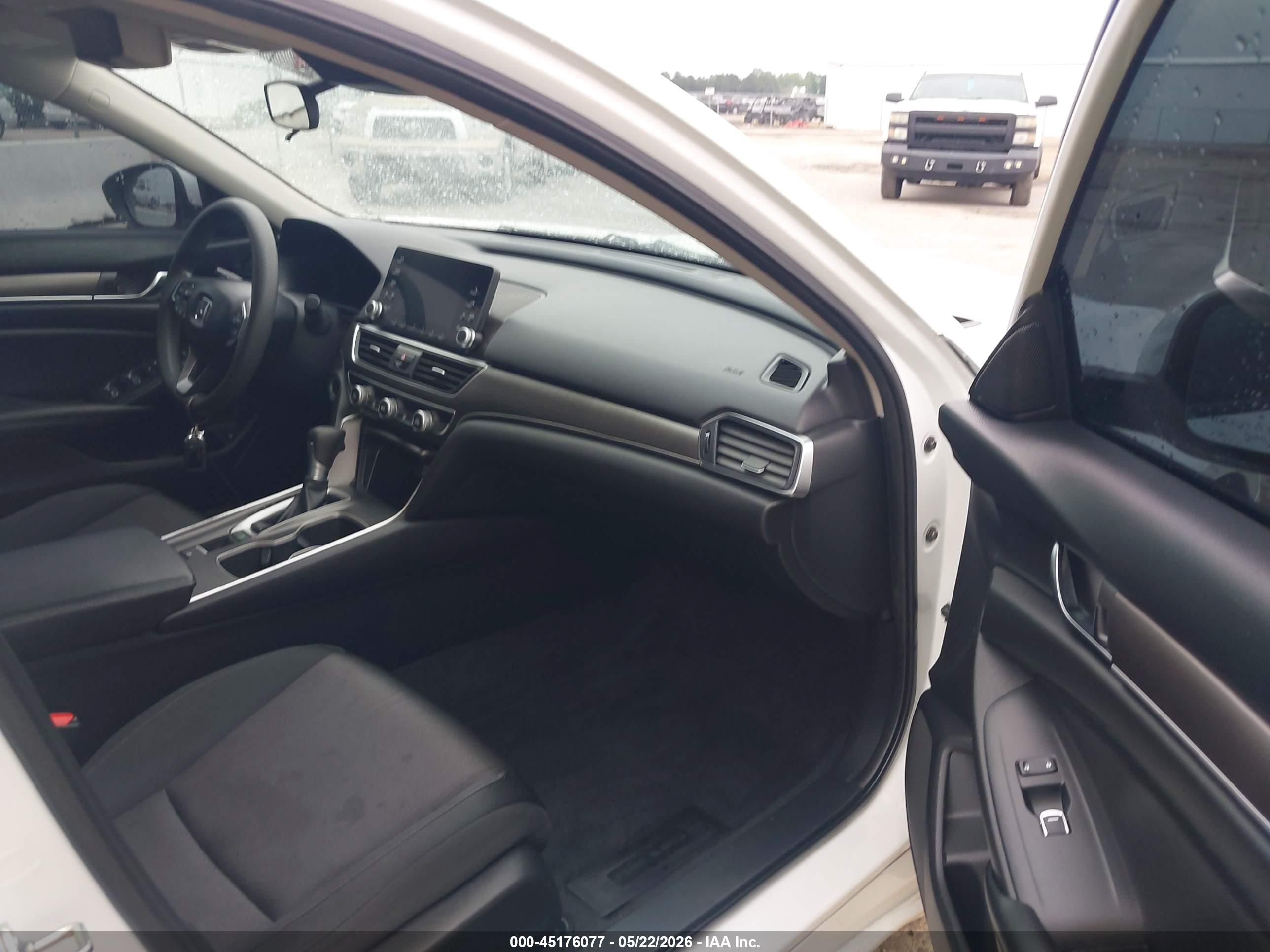 HONDA ACCORD image 5