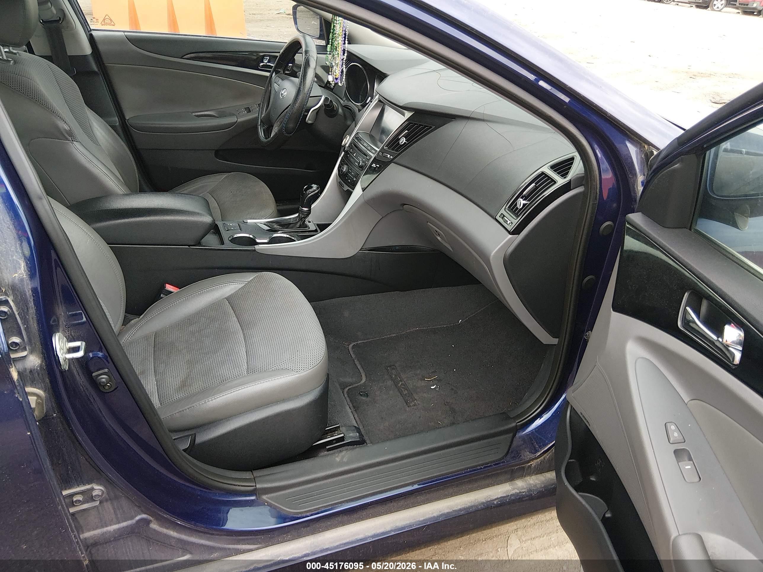 HYUNDAI SONATA image 5