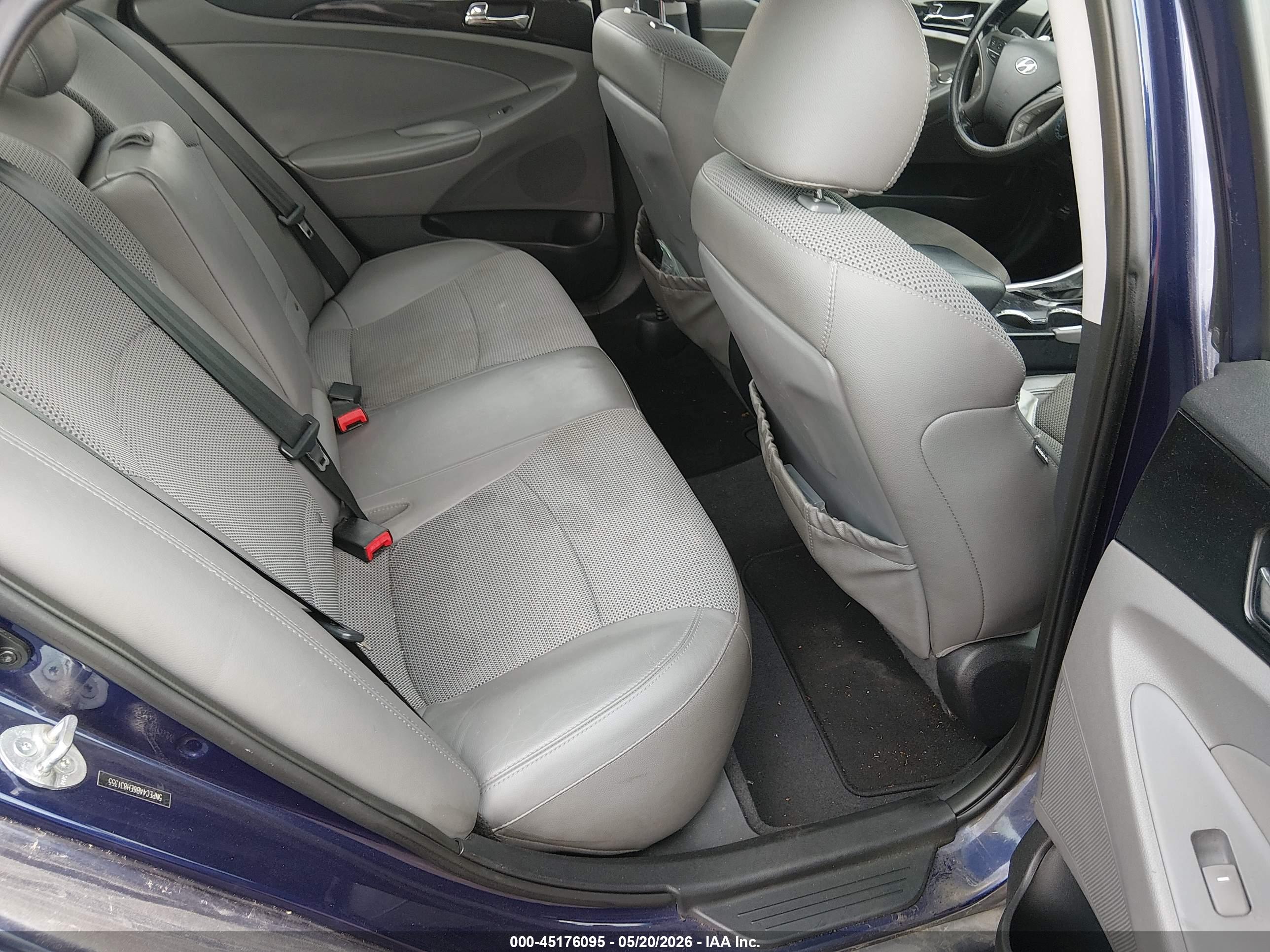 HYUNDAI SONATA image 8