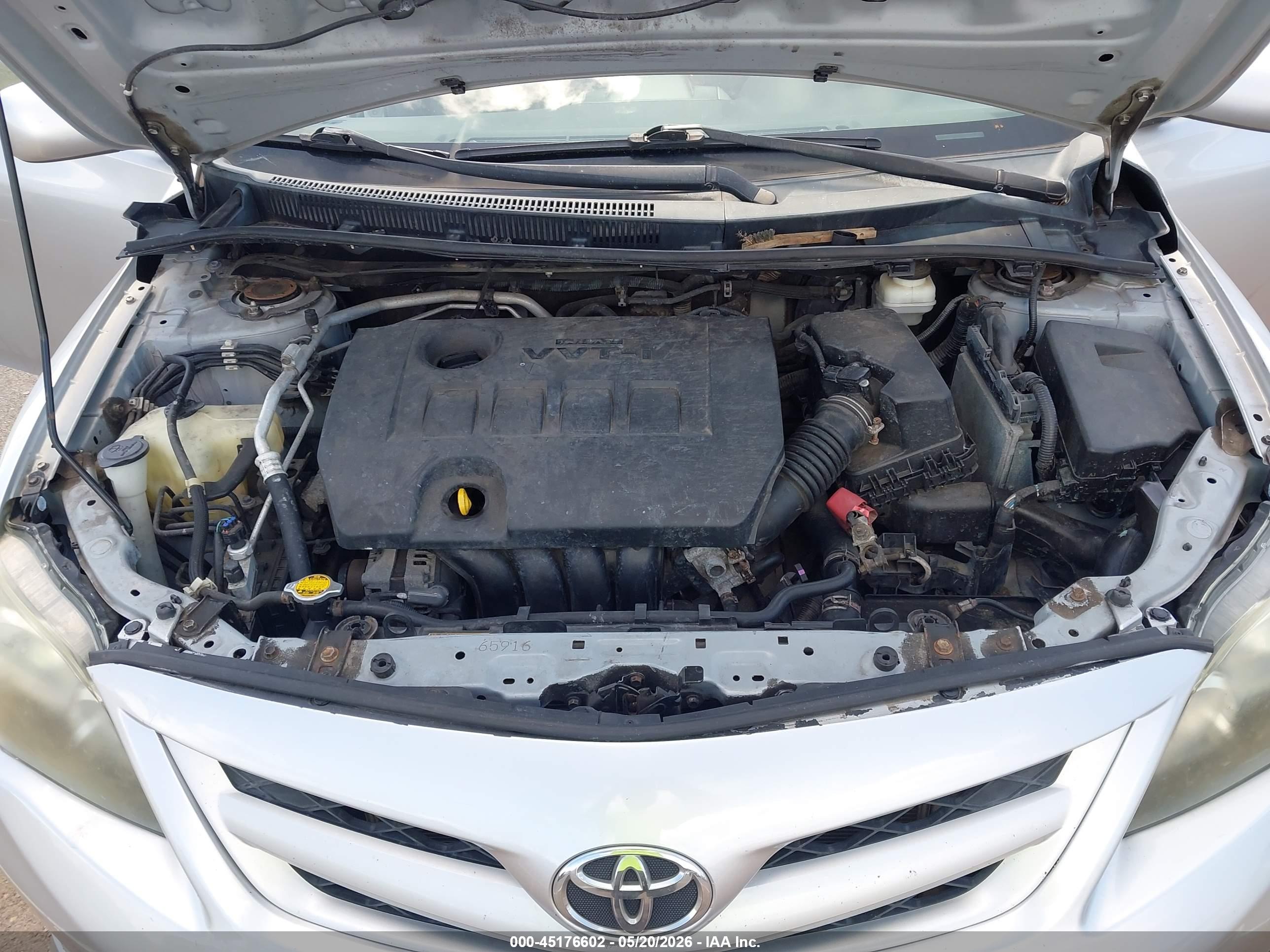 TOYOTA COROLLA image 10