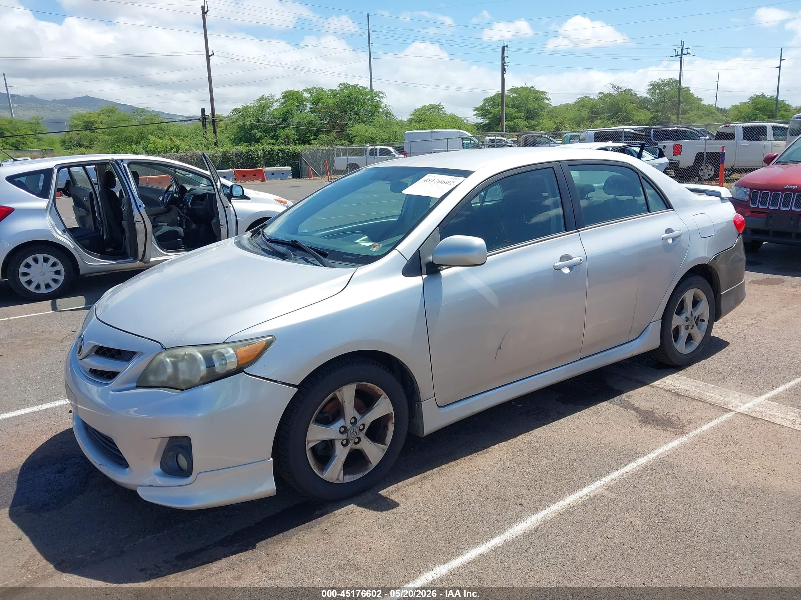 TOYOTA COROLLA image 2