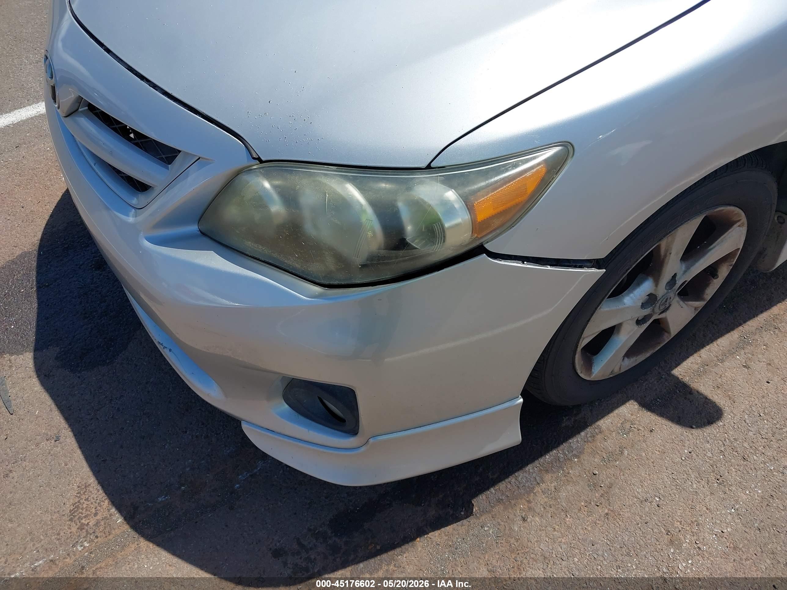 TOYOTA COROLLA image 6