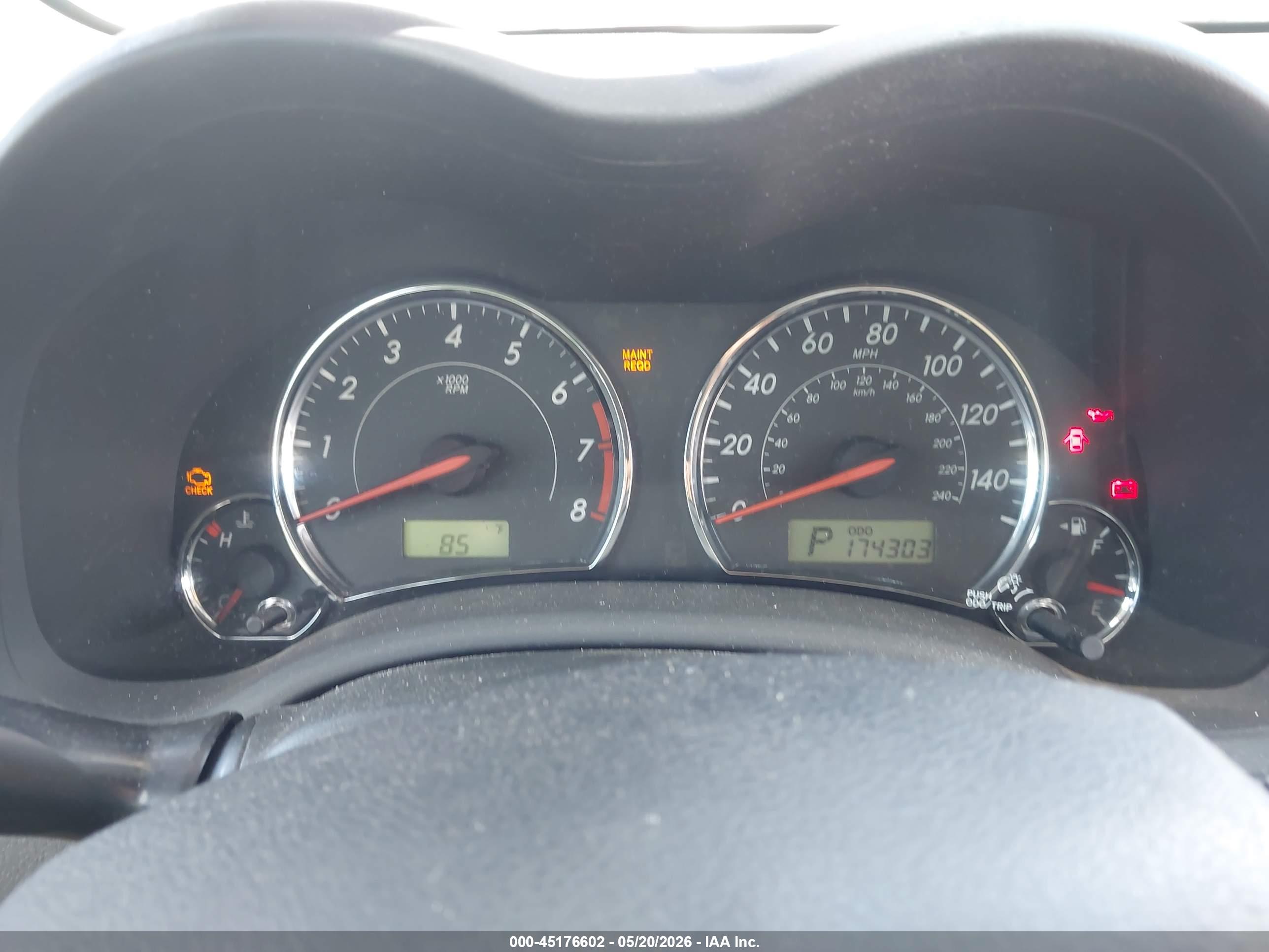 TOYOTA COROLLA image 7