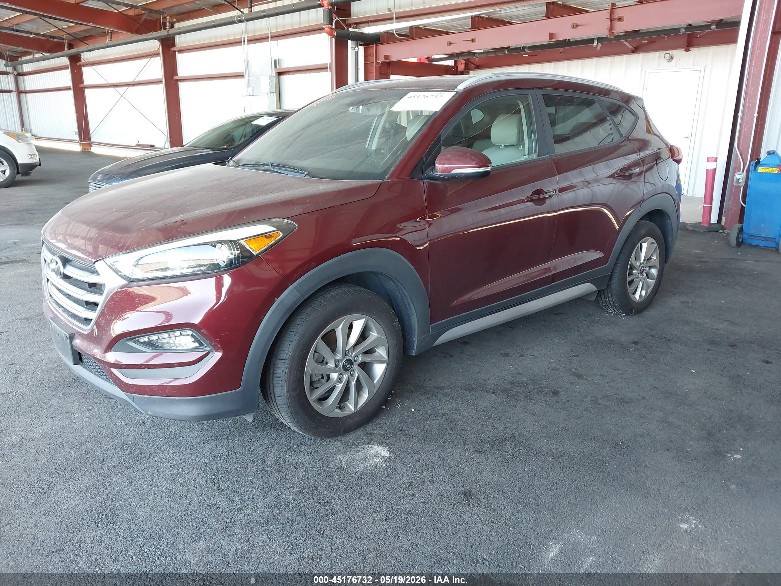 HYUNDAI TUCSON image 2