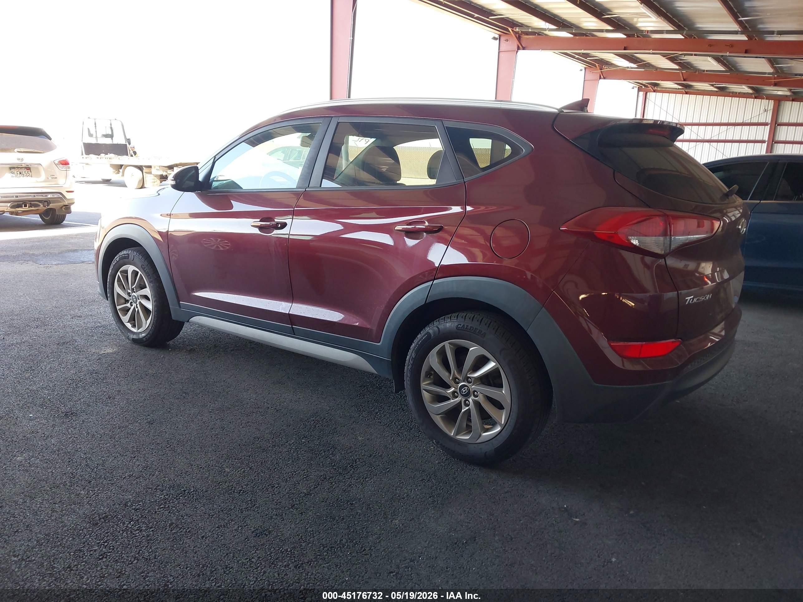 HYUNDAI TUCSON image 3