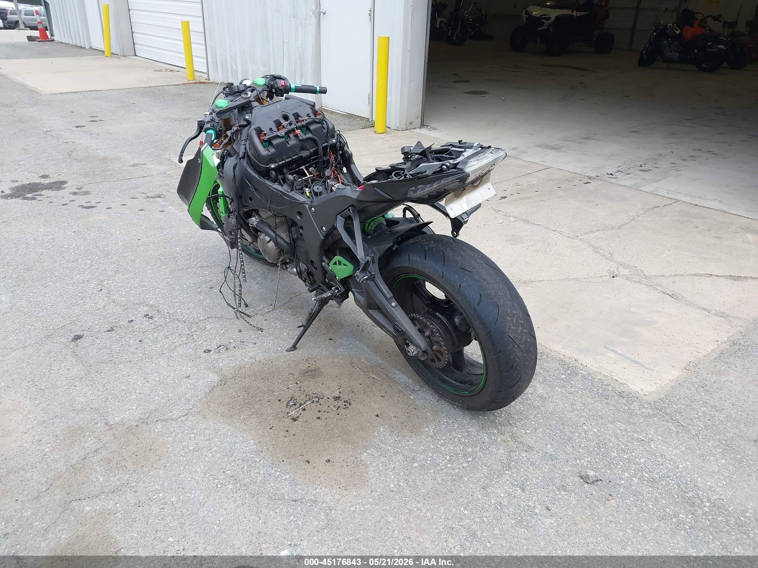 KAWASAKI ZX1000 image 3