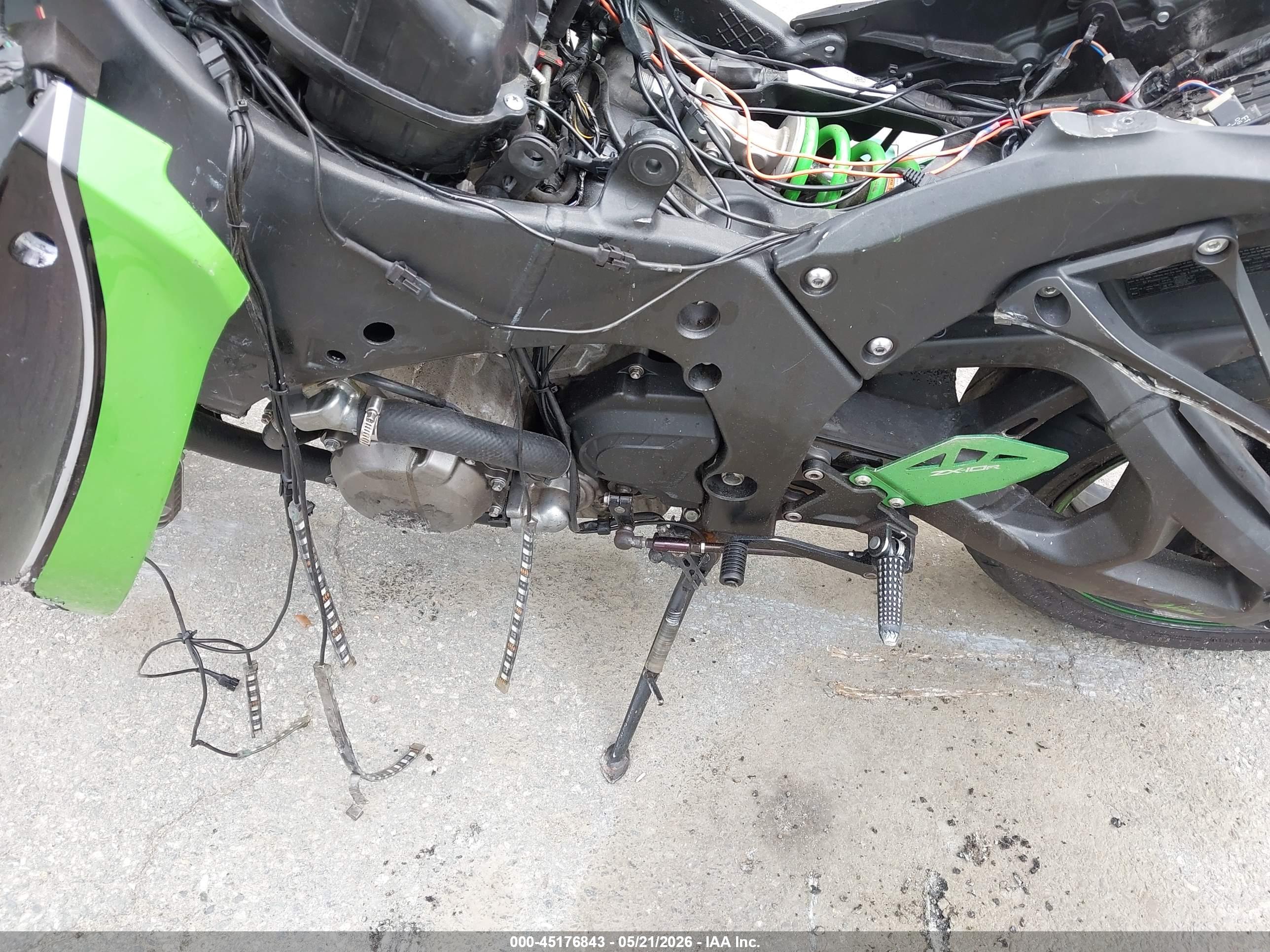 KAWASAKI ZX1000 image 9