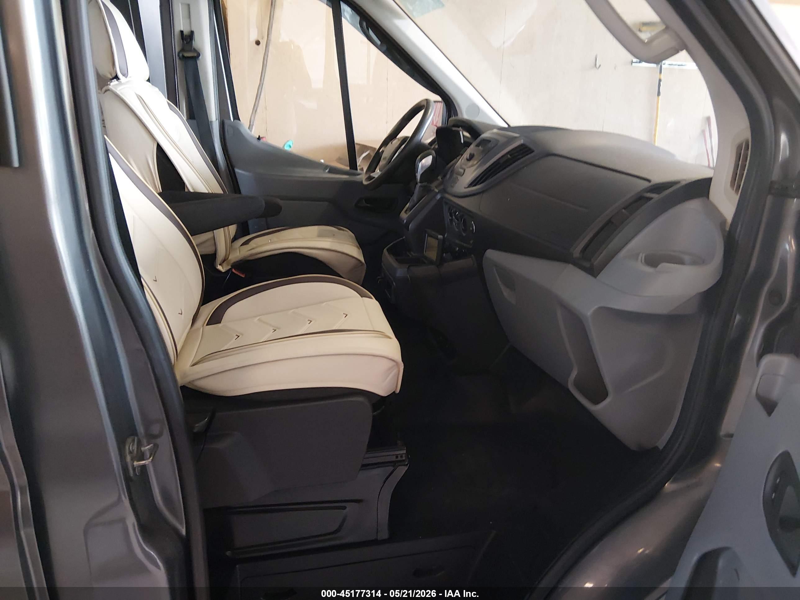FORD TRANSIT-250 image 5
