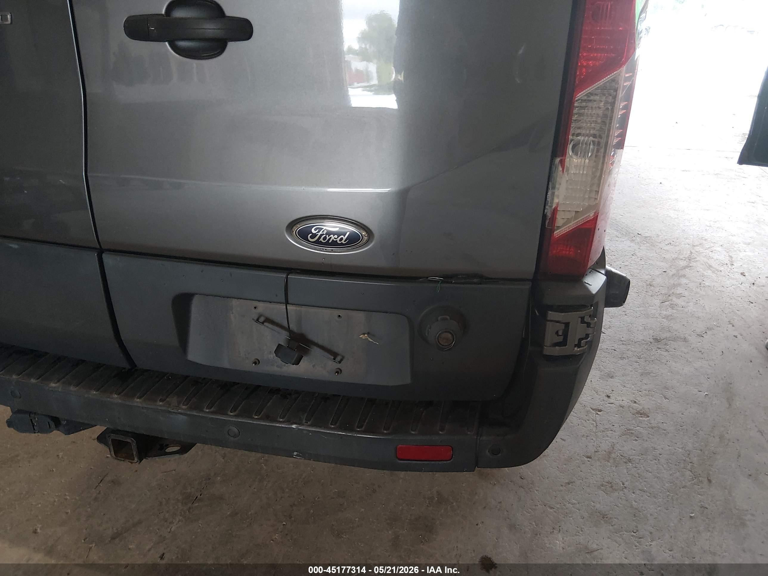 FORD TRANSIT-250 image 6