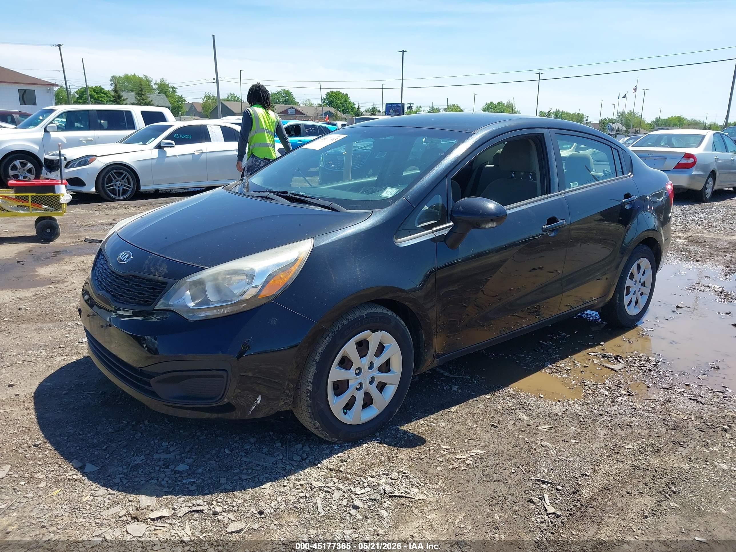 KIA RIO image 2