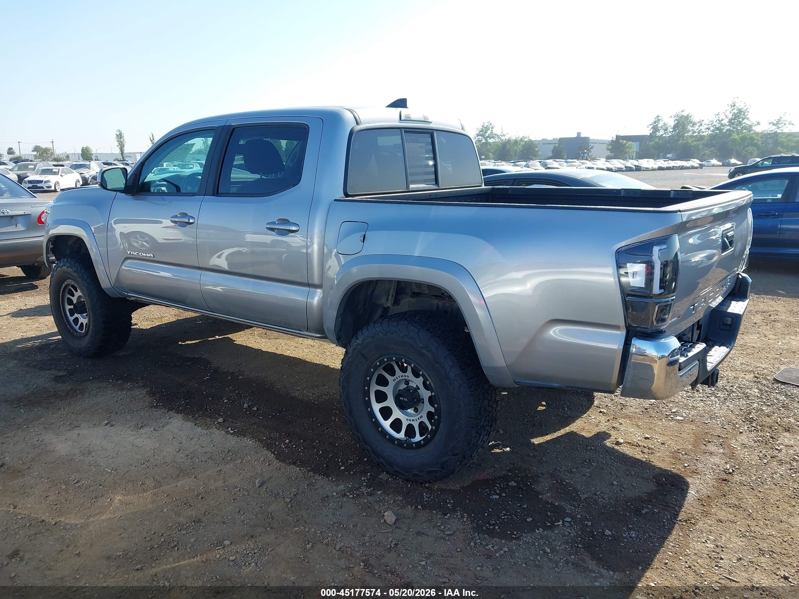 TOYOTA TACOMA image 3