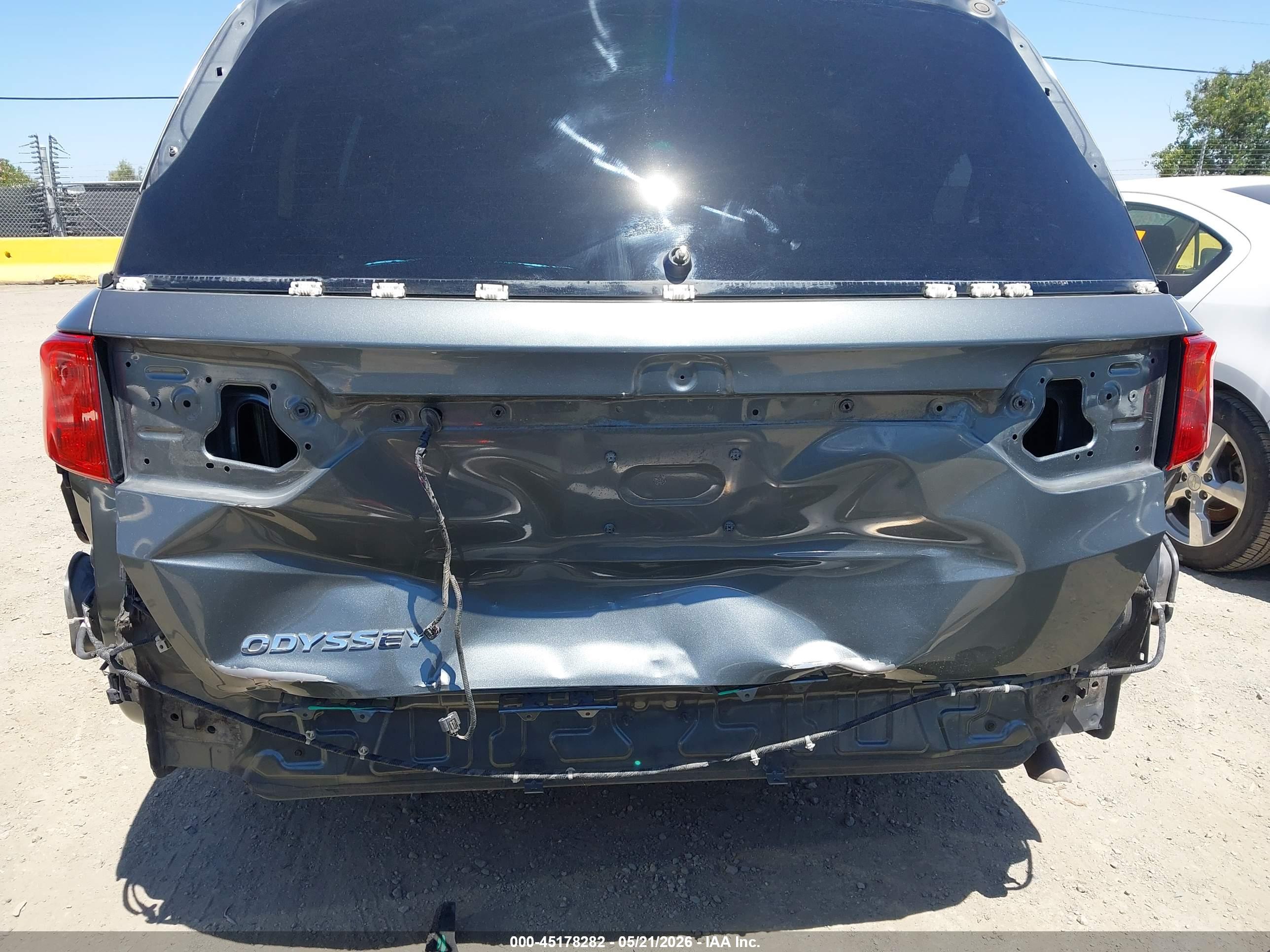 HONDA ODYSSEY image 6