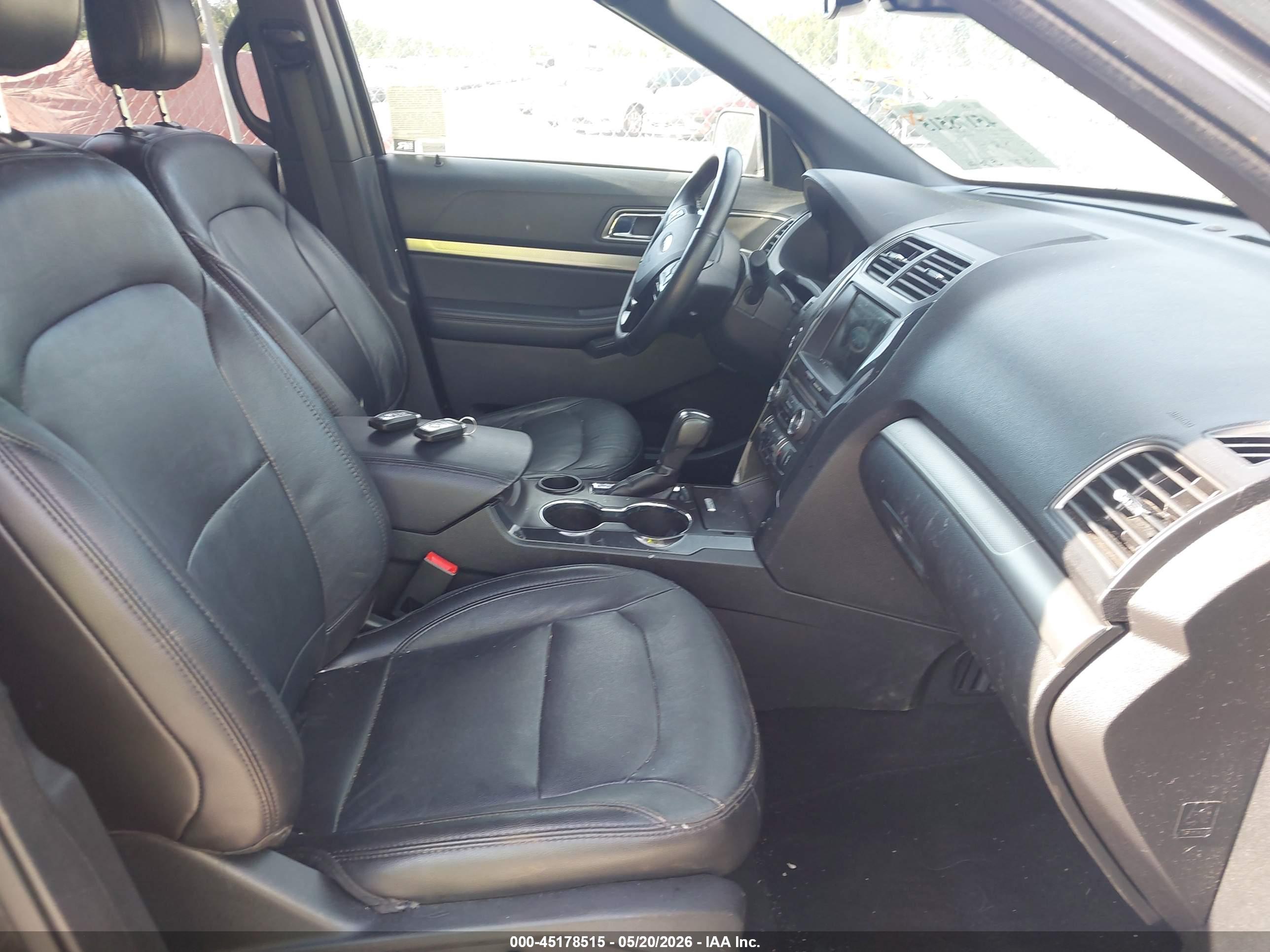 FORD EXPLORER image 5