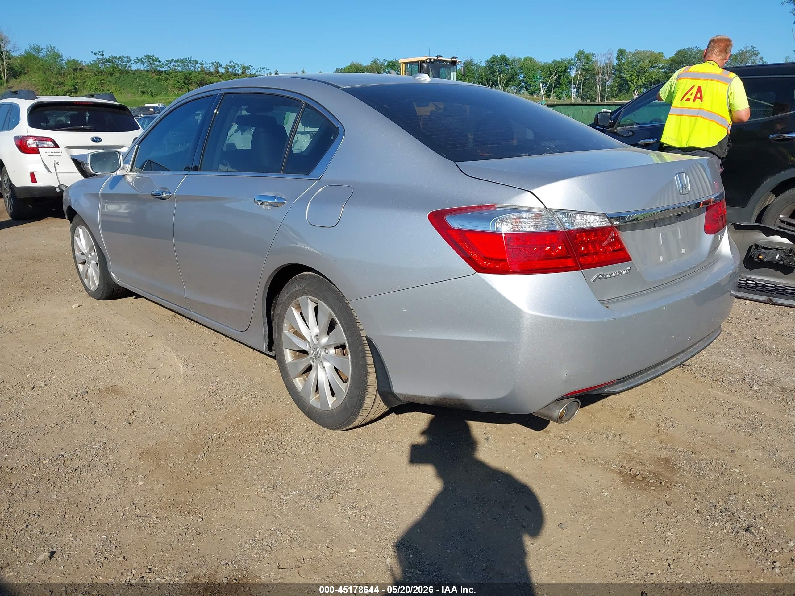 HONDA ACCORD image 3