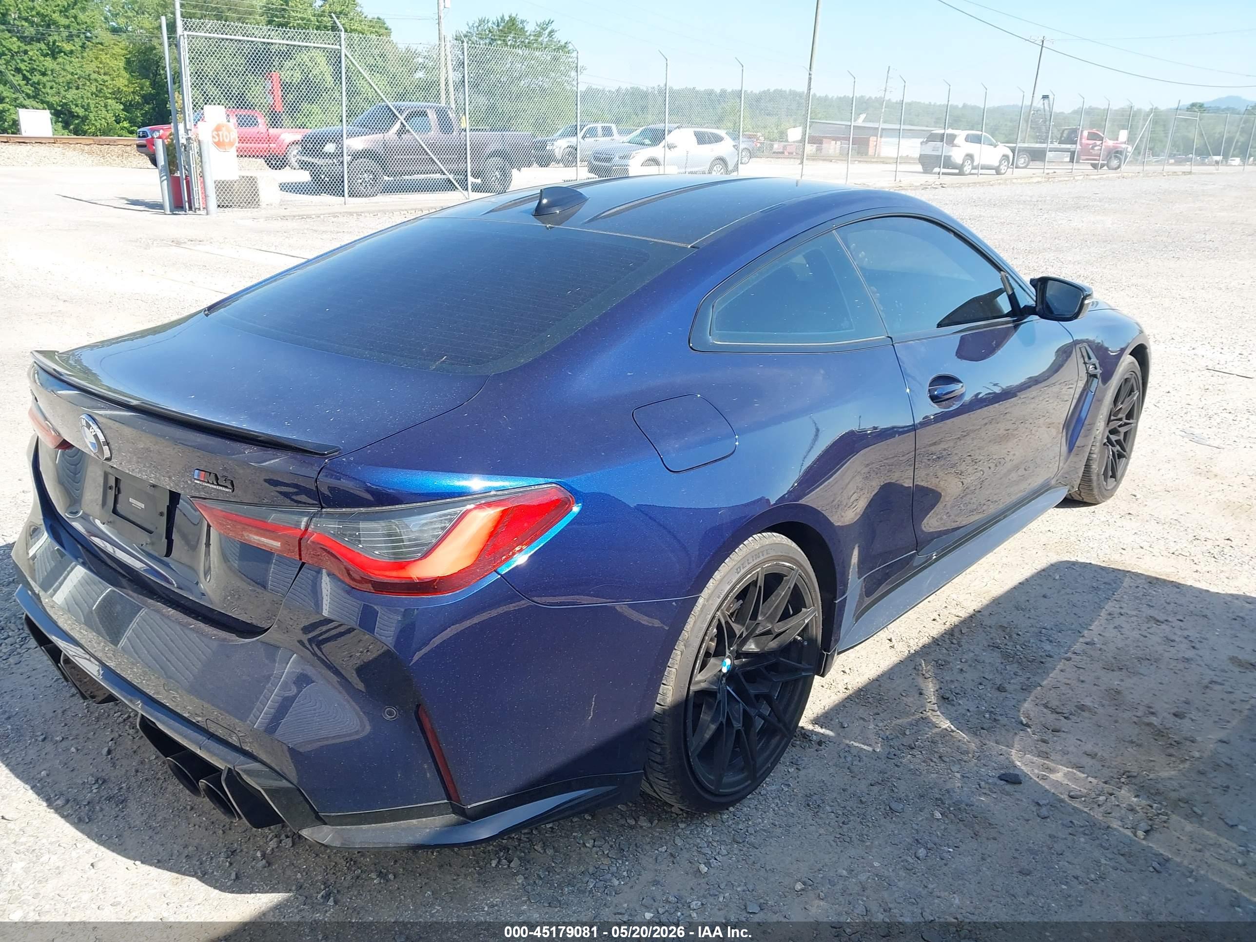 BMW M4 image 4