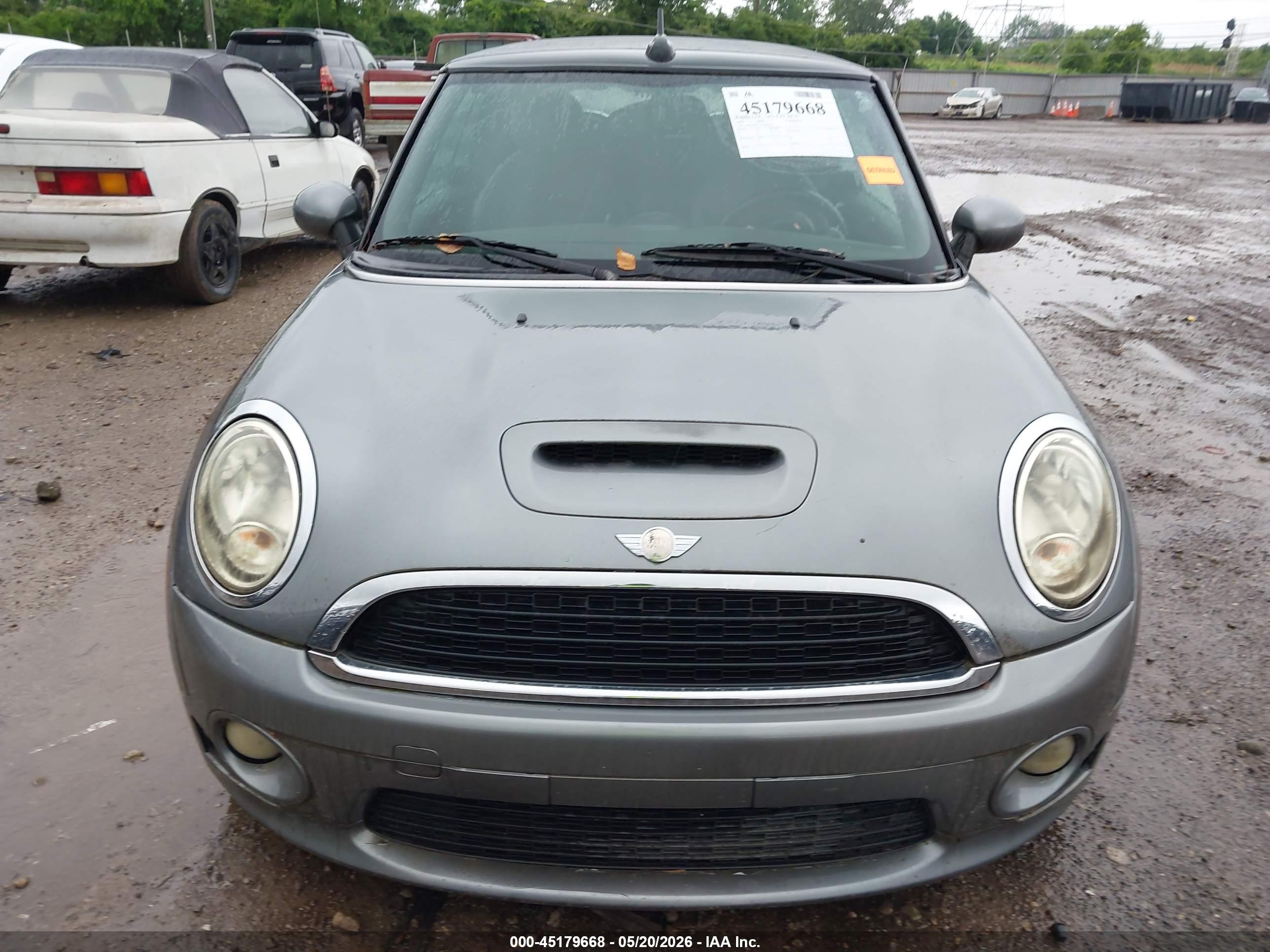 MINI COOPER image 6