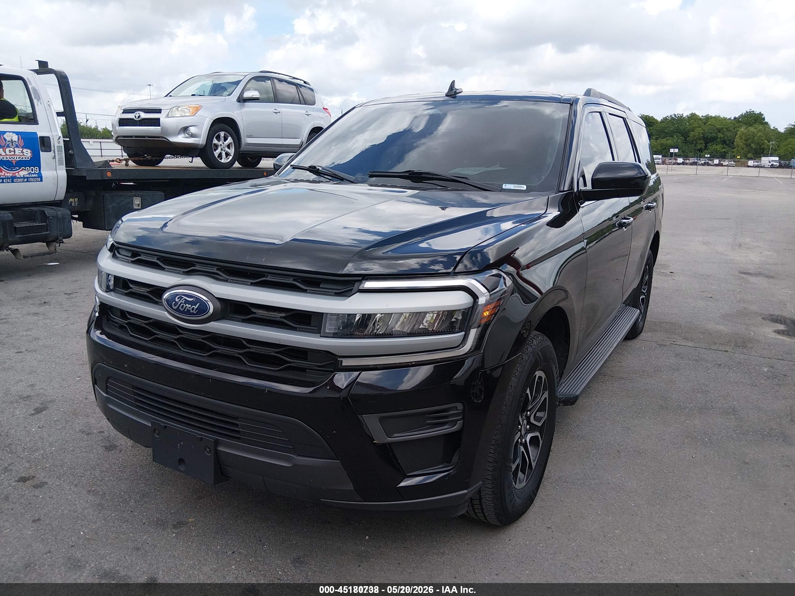 FORD EXPEDITION image 2