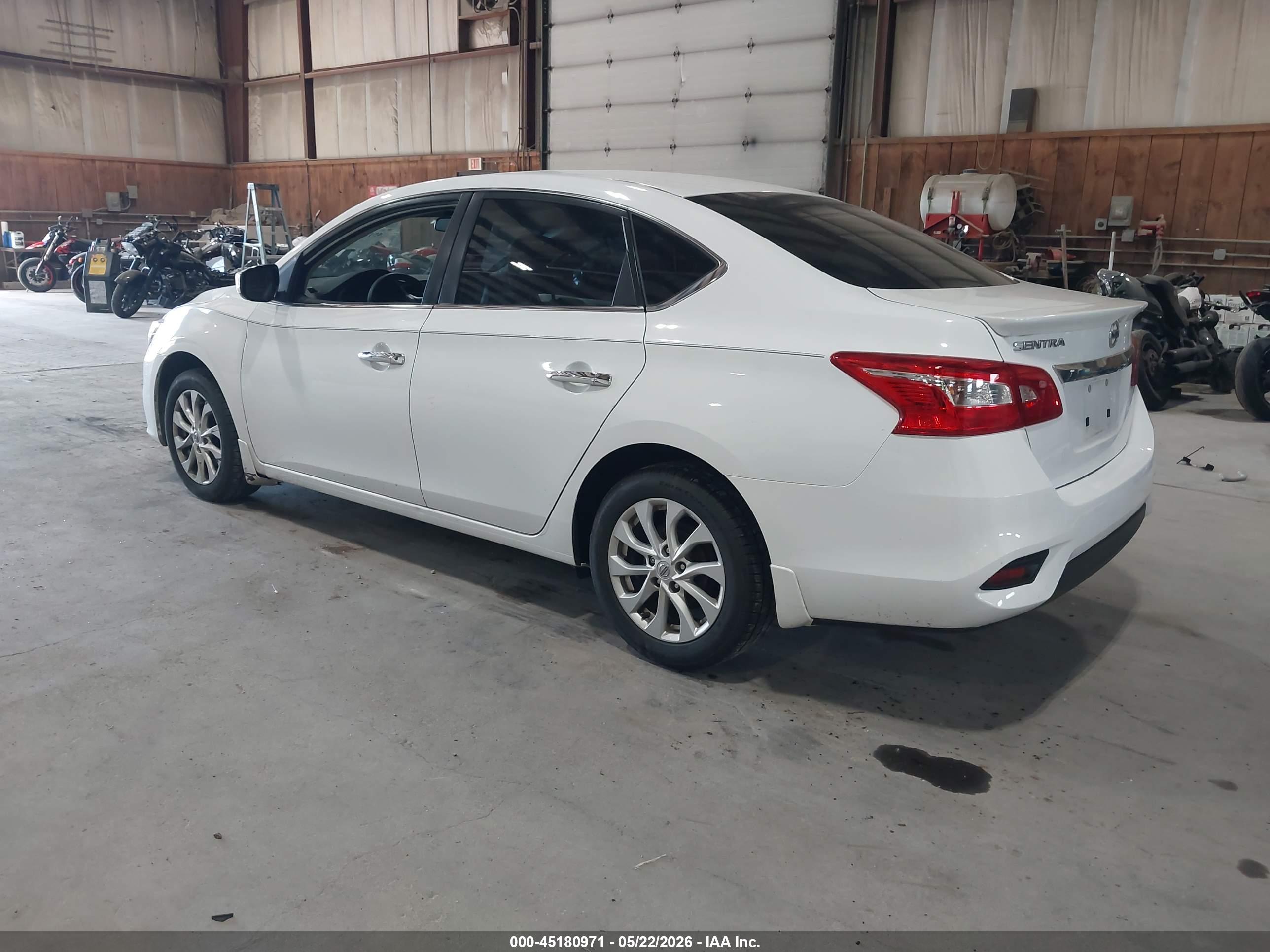 NISSAN SENTRA image 3