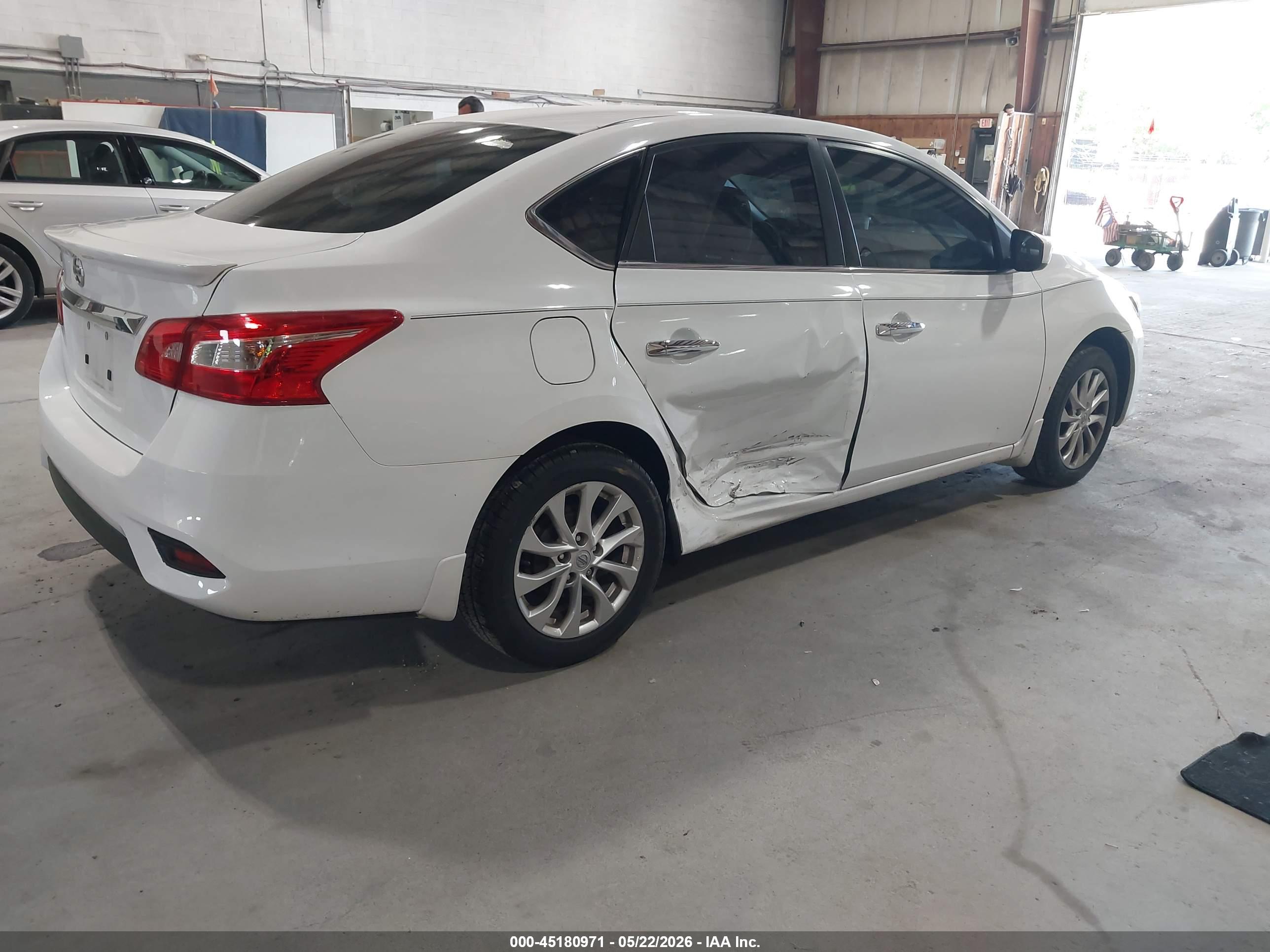 NISSAN SENTRA image 4