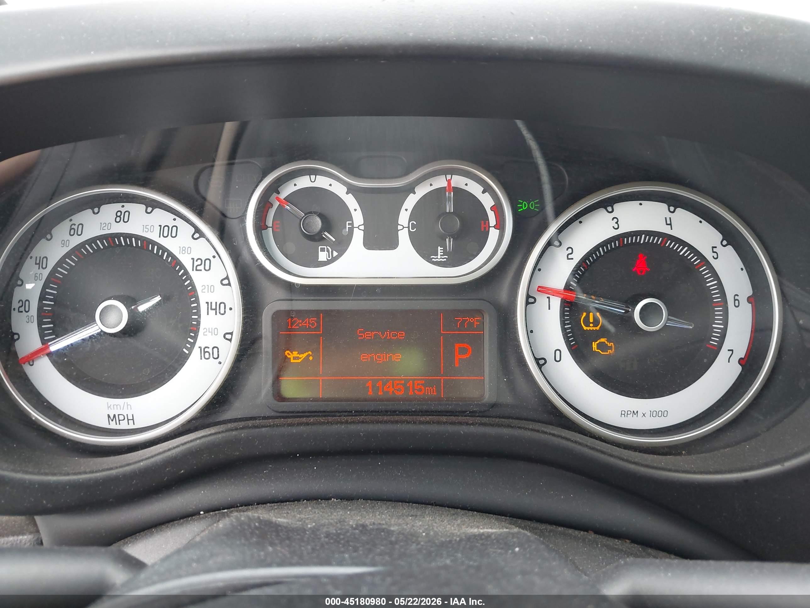 FIAT 500L image 7