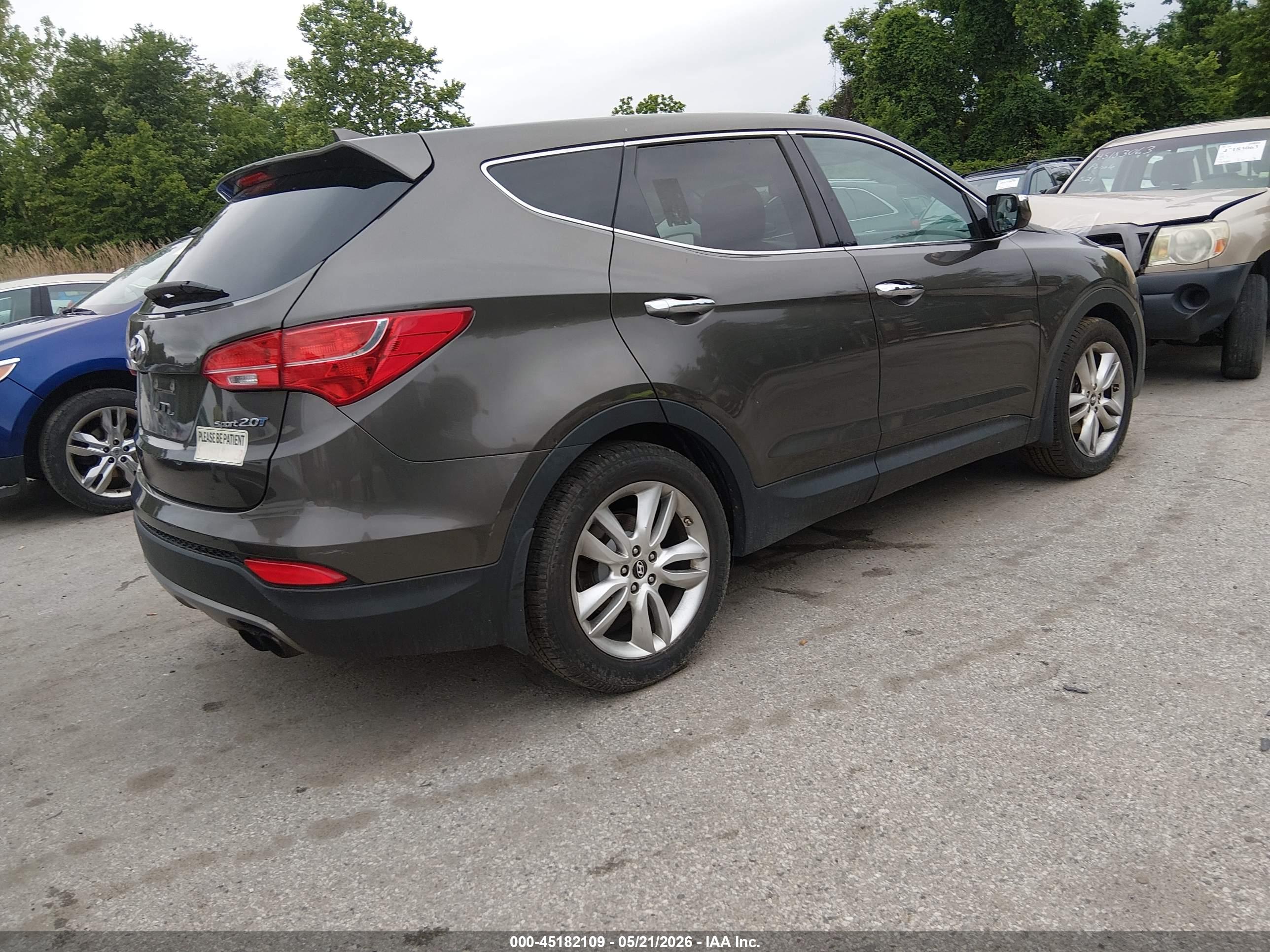 HYUNDAI SANTA image 4