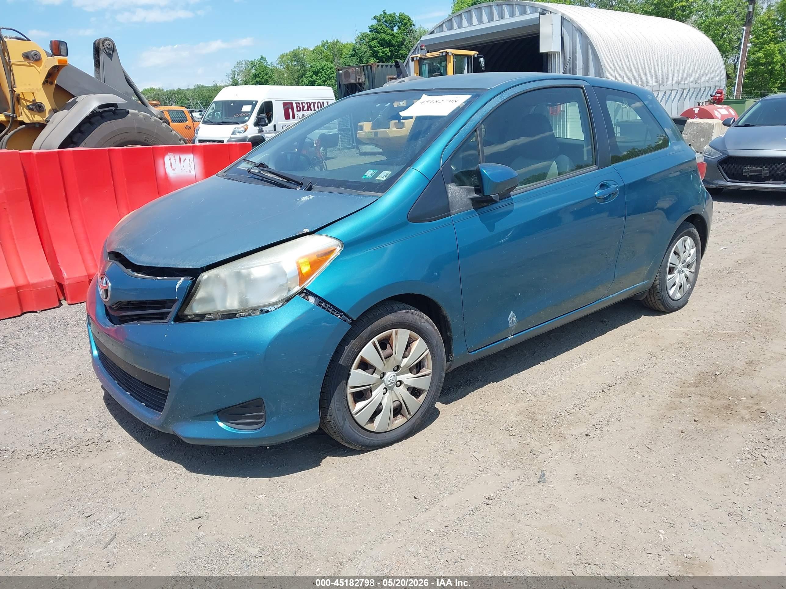 TOYOTA YARIS image 2