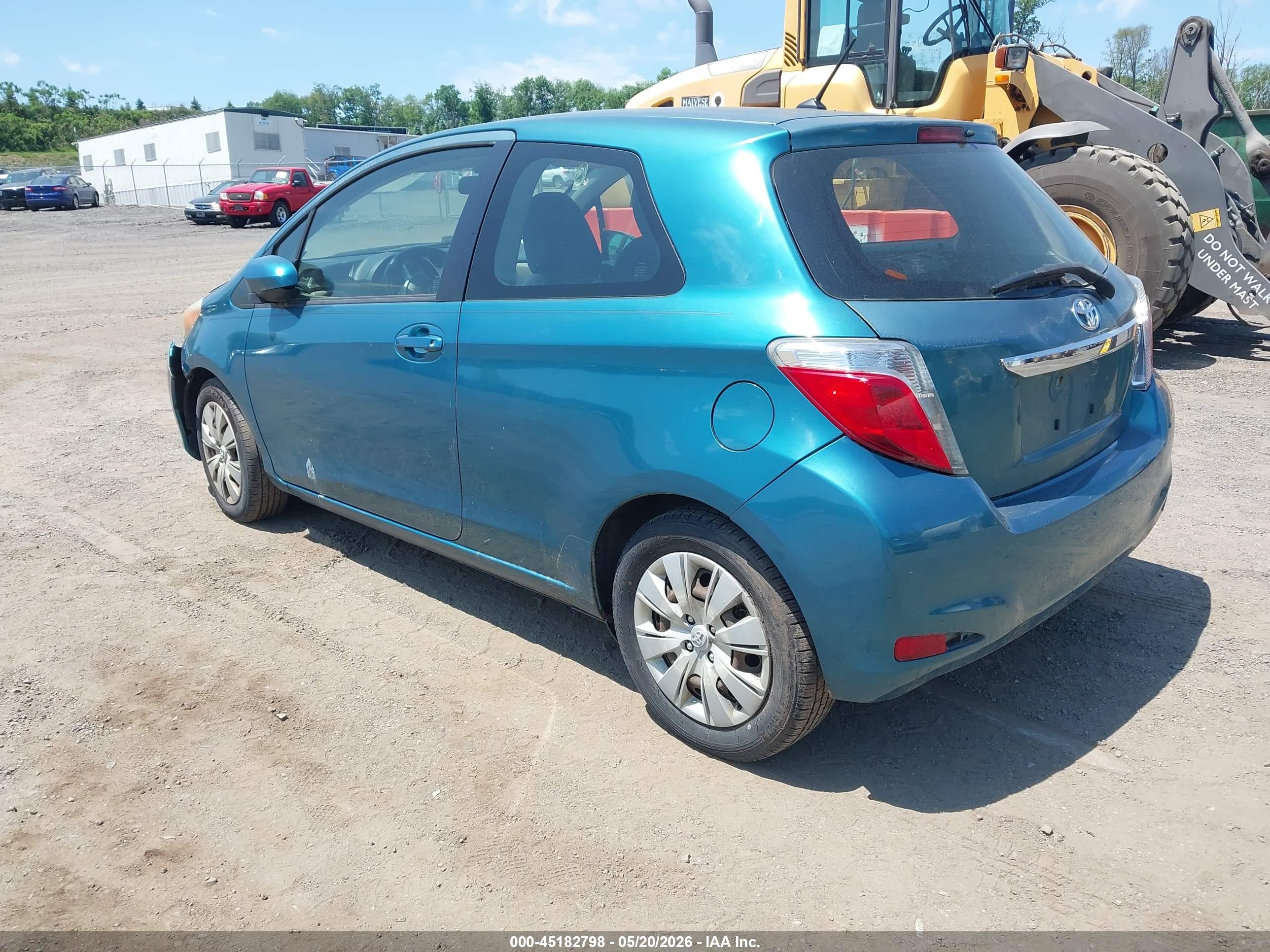 TOYOTA YARIS image 3