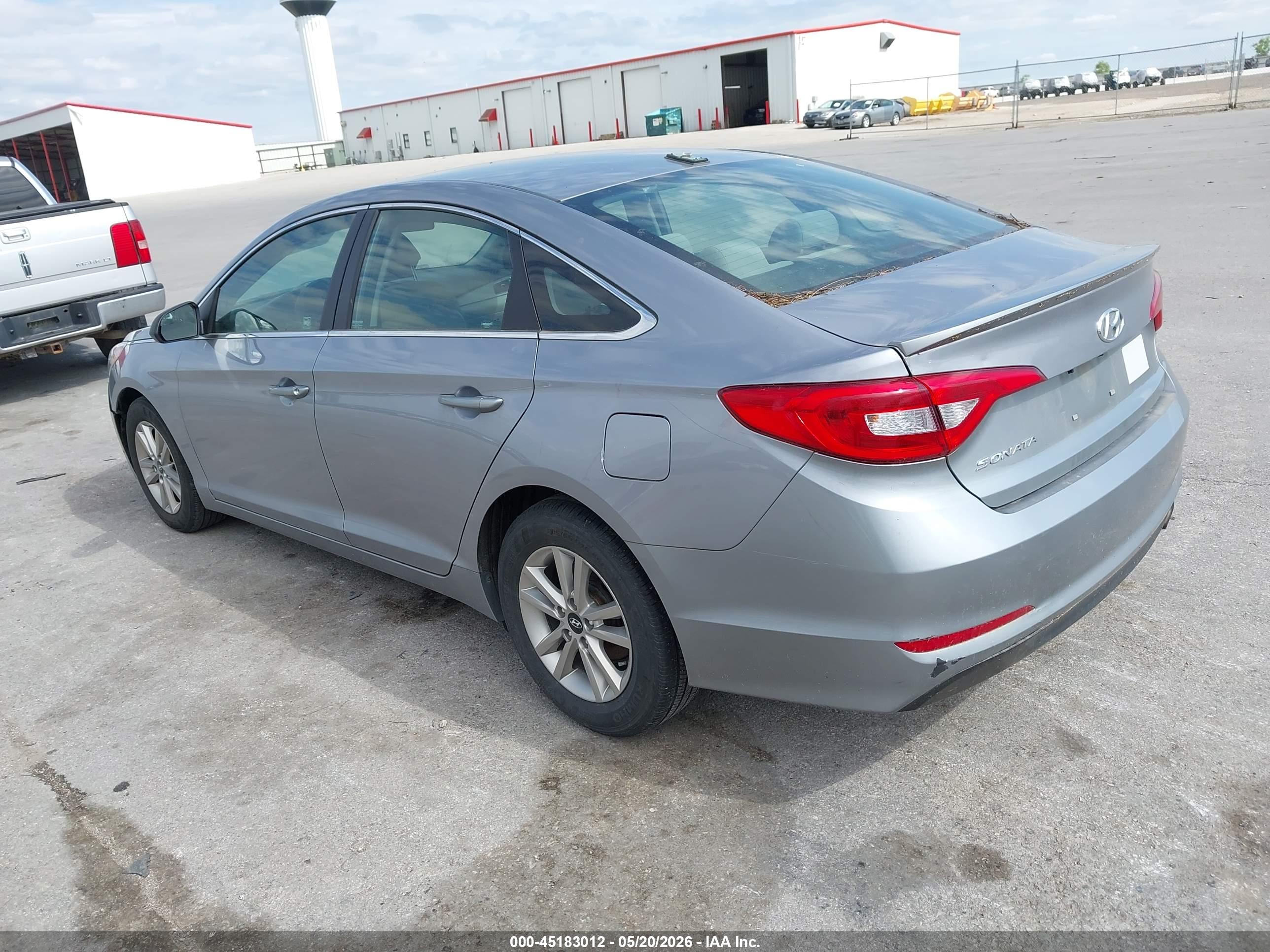 HYUNDAI SONATA image 3