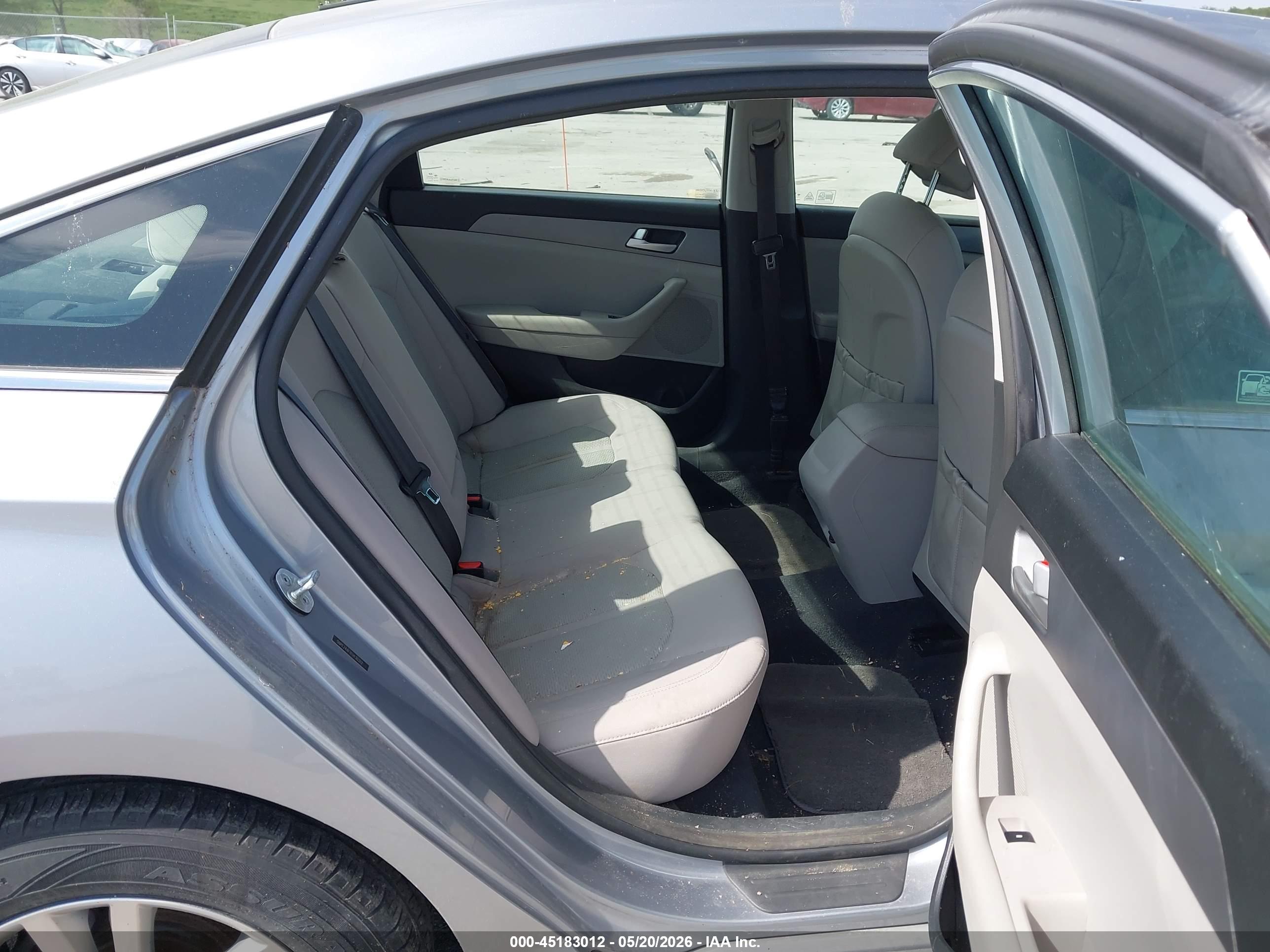 HYUNDAI SONATA image 8