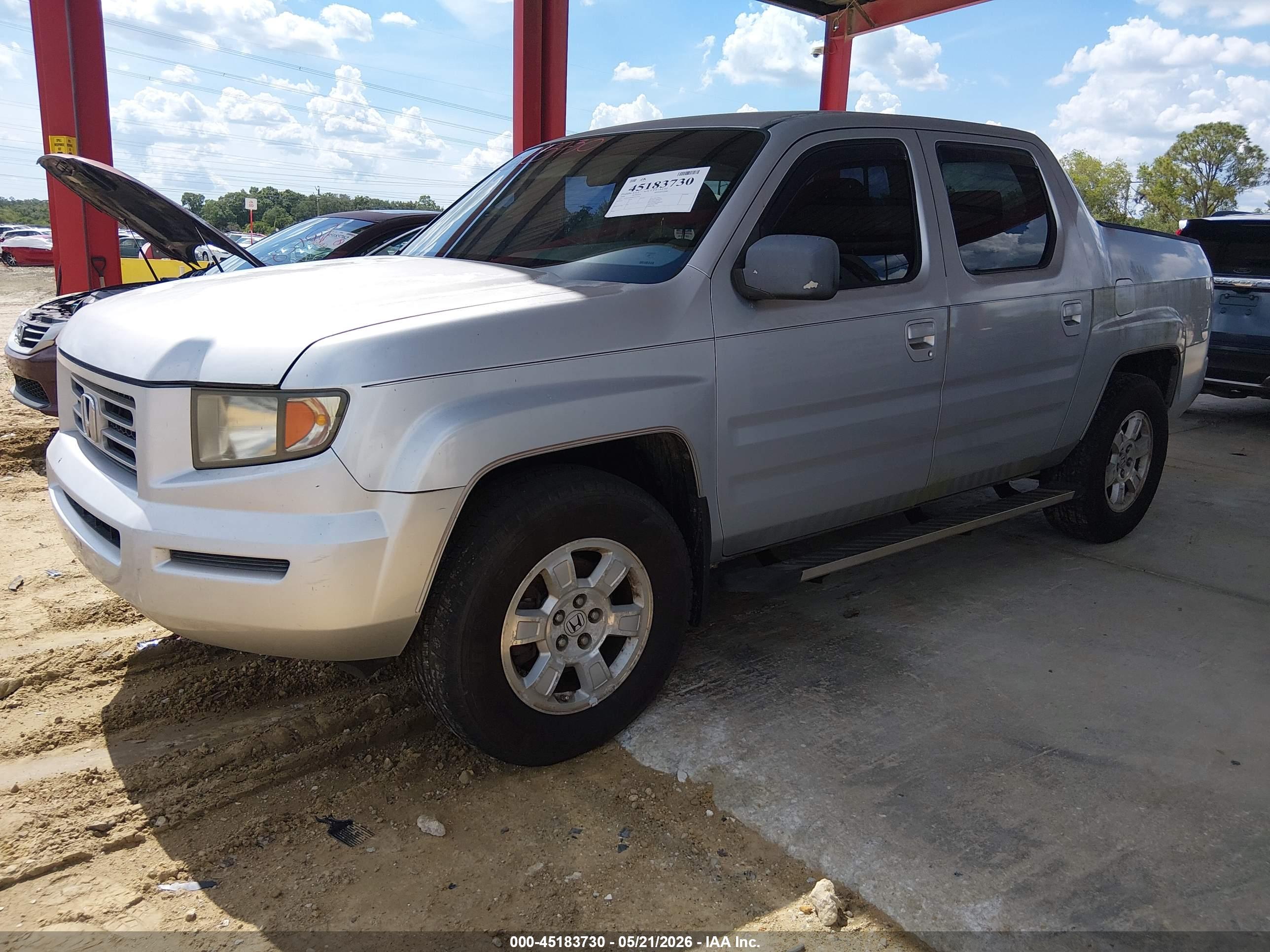 HONDA RIDGELINE image 2