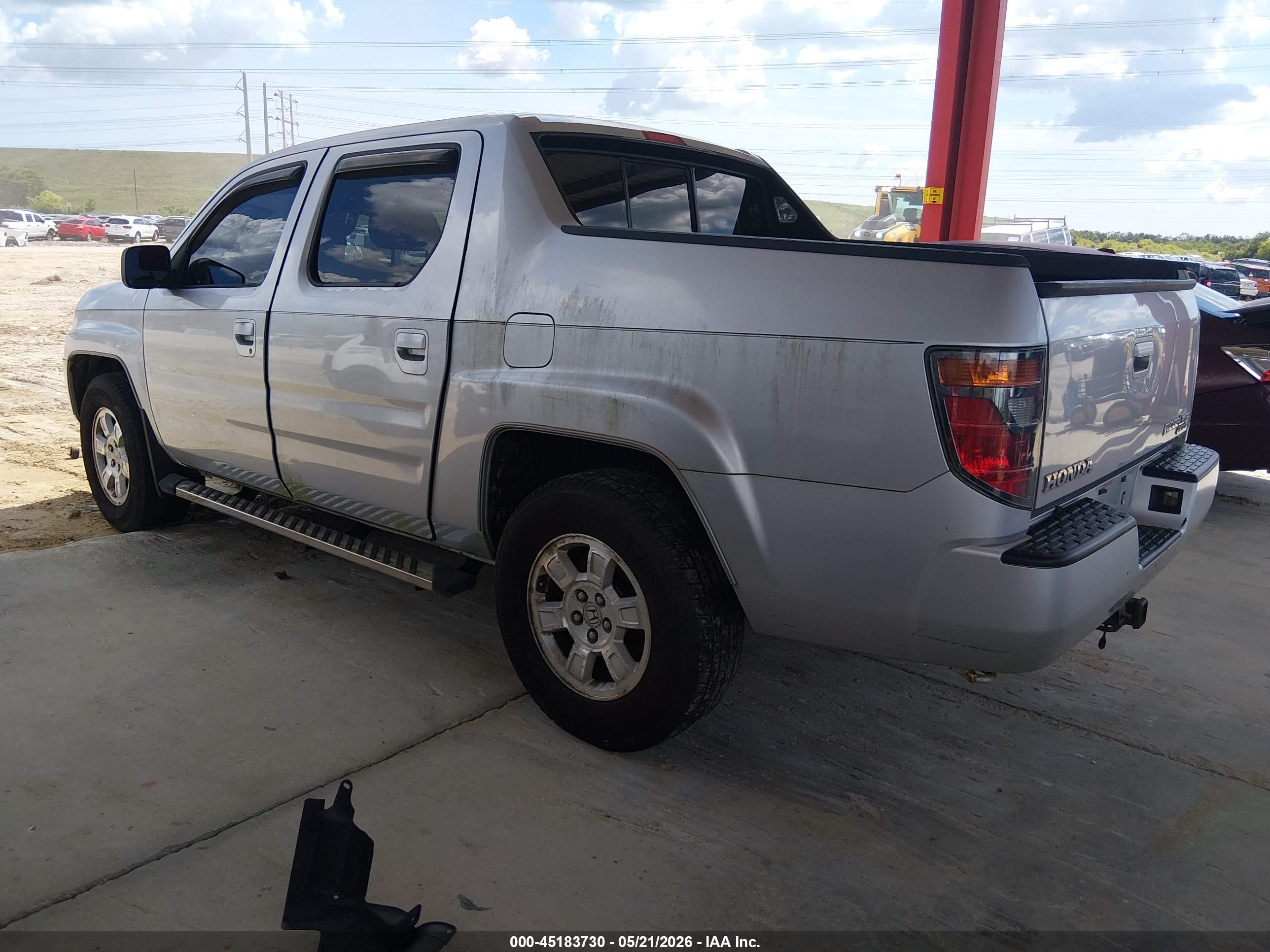 HONDA RIDGELINE image 3