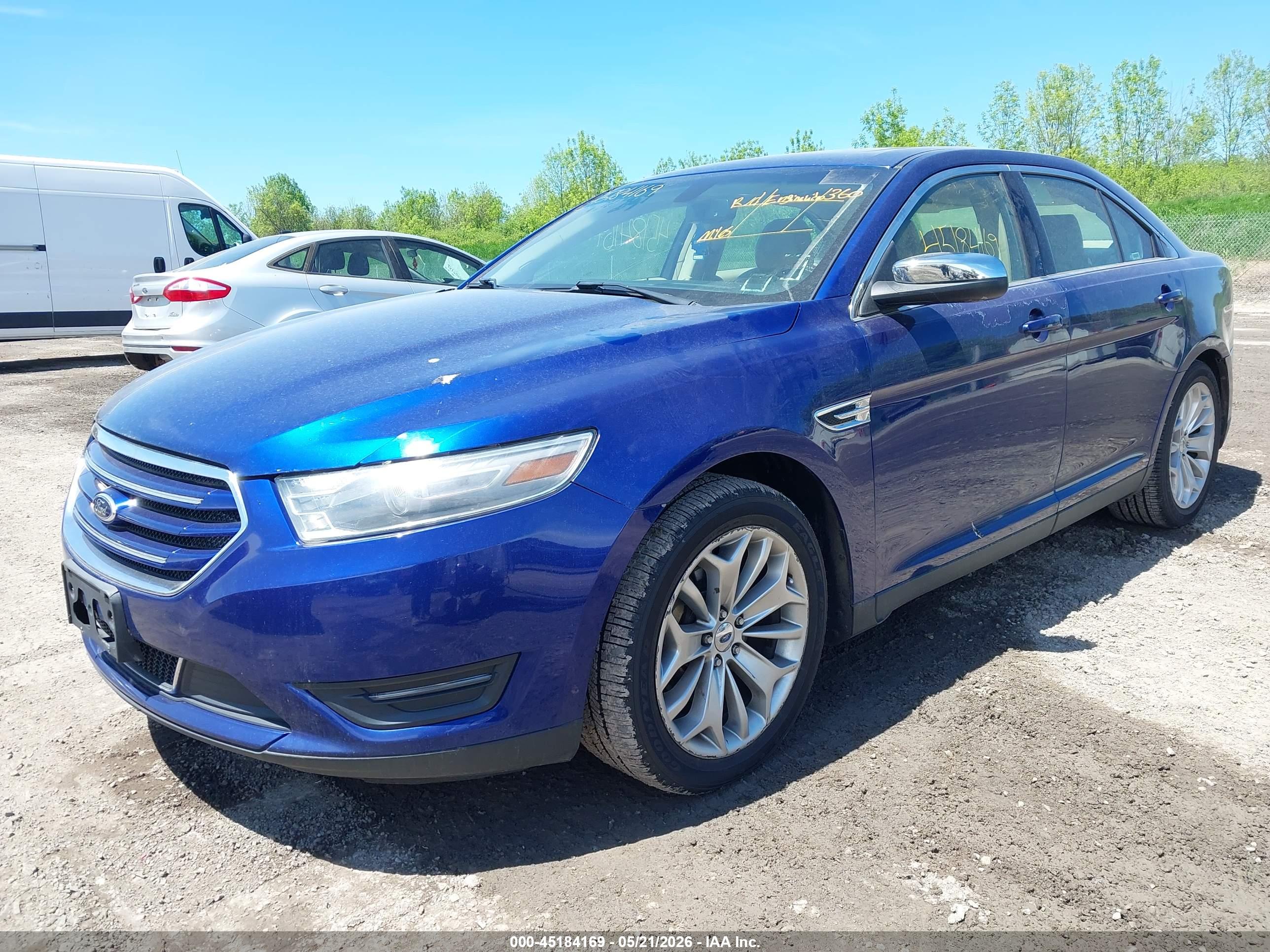 FORD TAURUS image 2