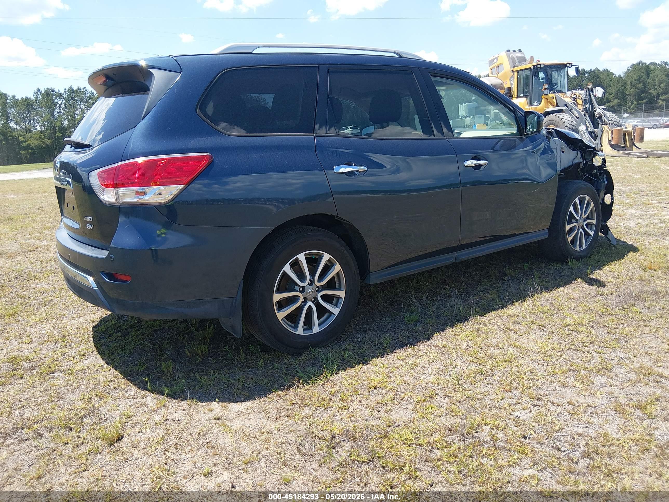 NISSAN PATHFINDER image 4