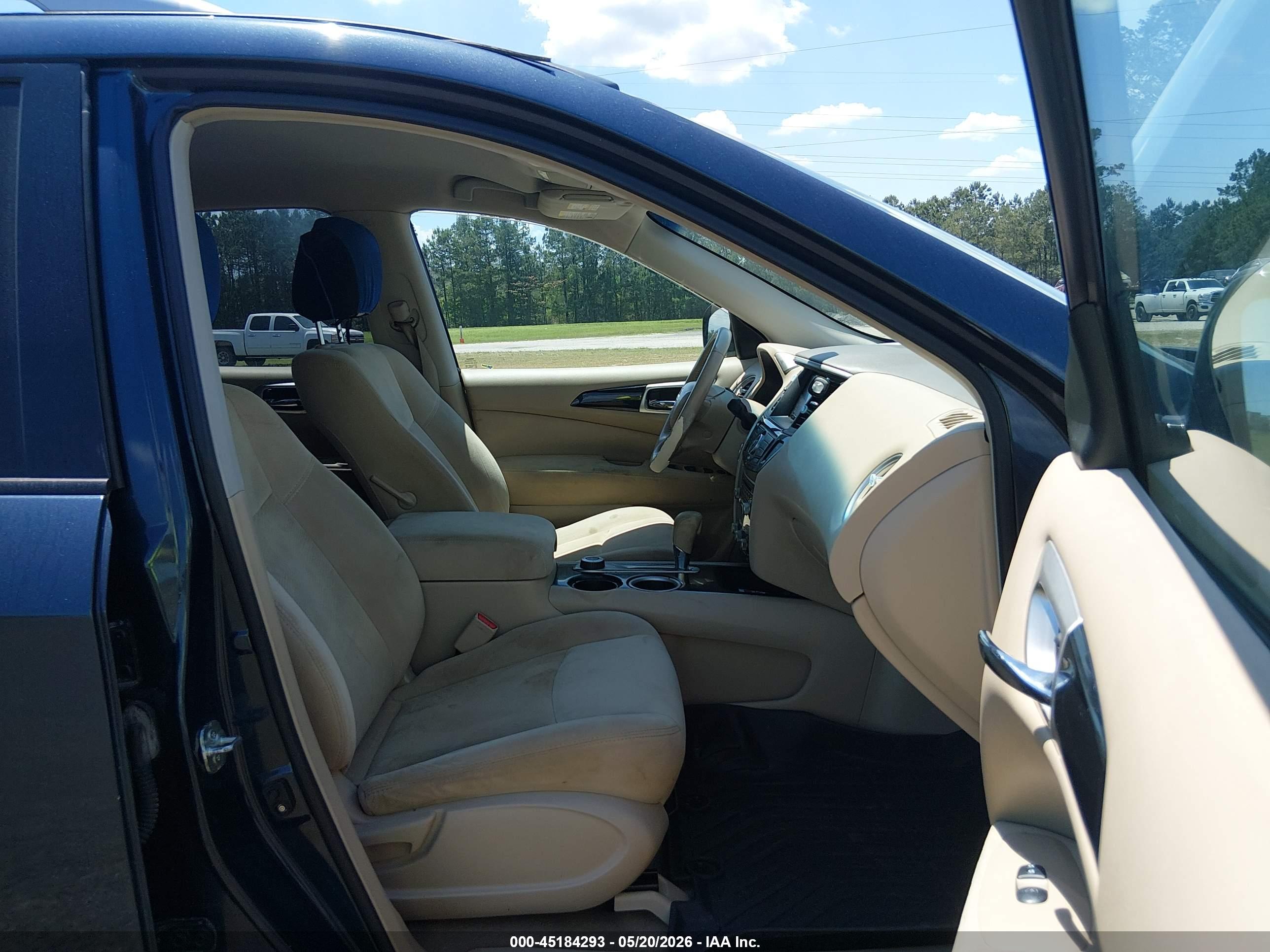 NISSAN PATHFINDER image 5