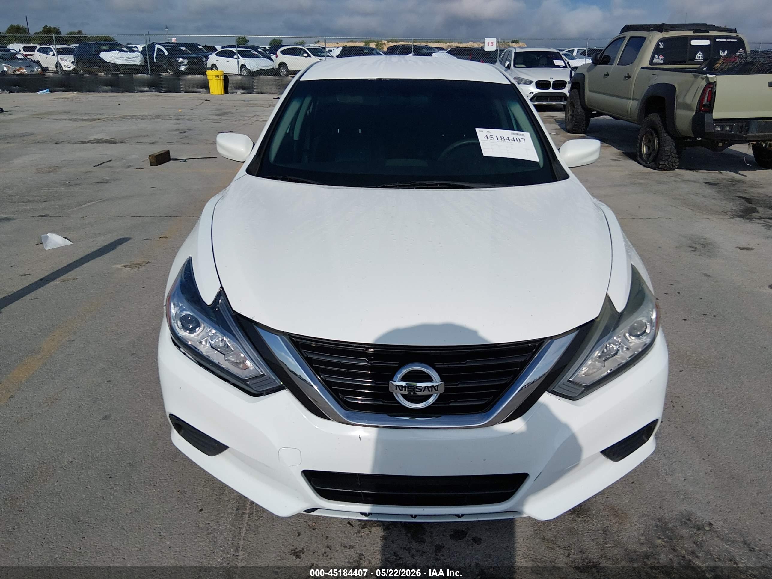 NISSAN ALTIMA image 6
